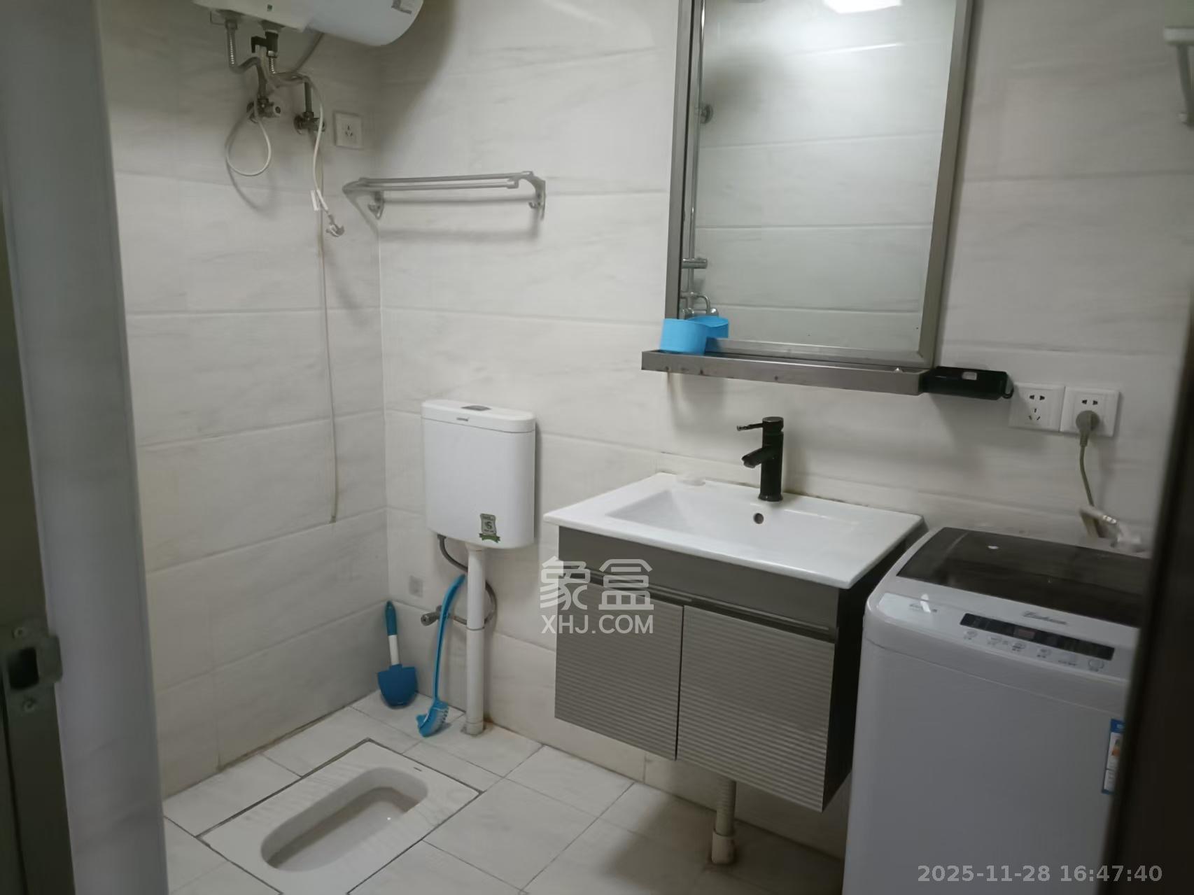 新世界广场 1室1厅1卫 1100.0元/月 新世界广场 1室1厅1卫 1100.0元/月室内图