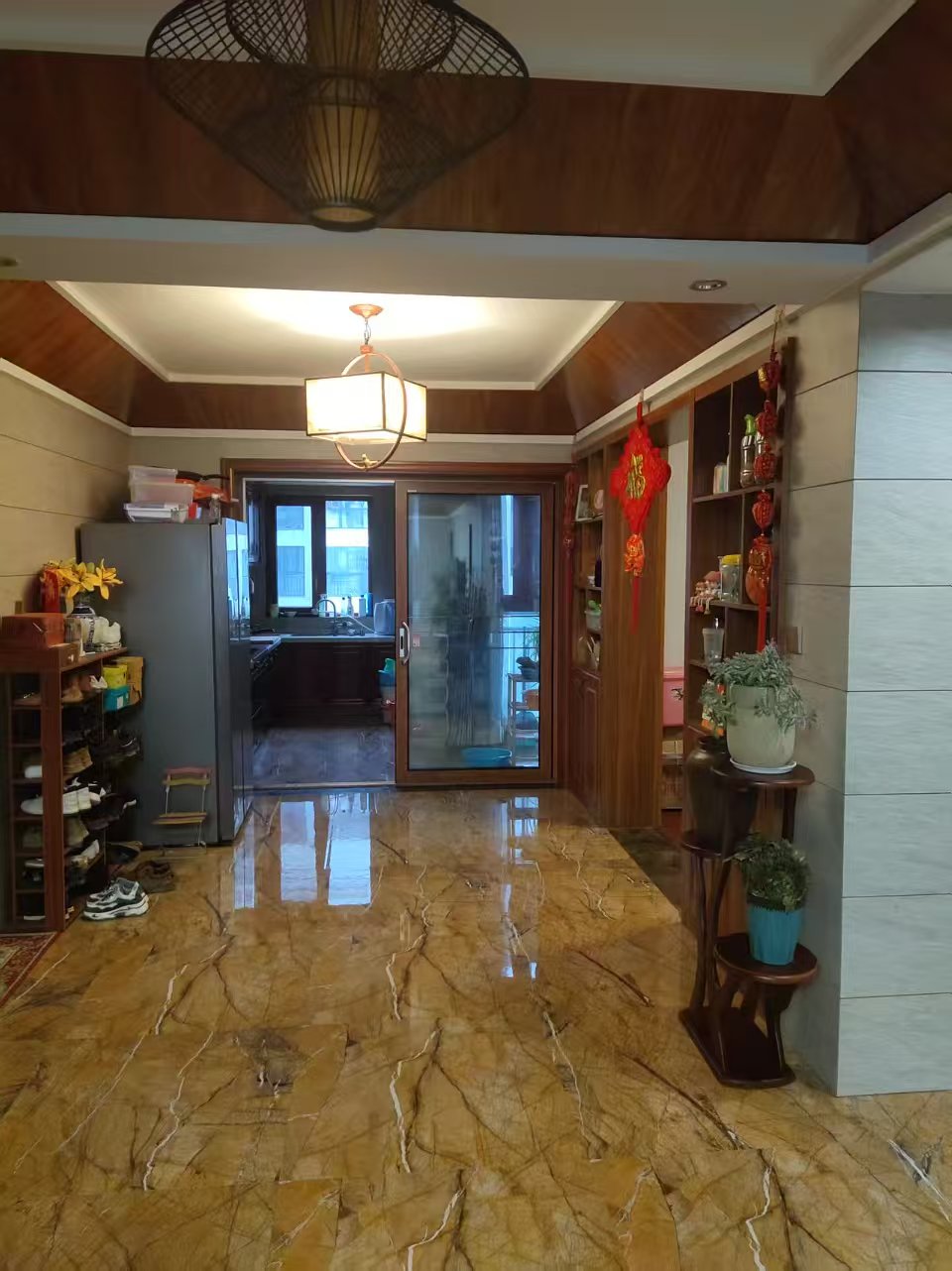 东岳新外滩 4室2厅2卫 95.8万 东岳新外滩 4室2厅2卫 95.8万客厅