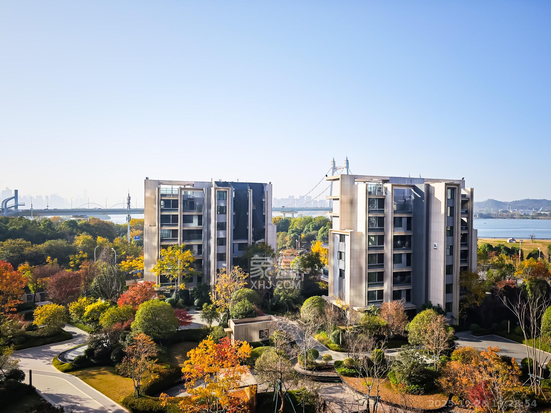 中欣楚天御府B区观澜 4室2厅2卫 450.0万 中欣楚天御府B区观澜 4室2厅2卫 450.0万其他