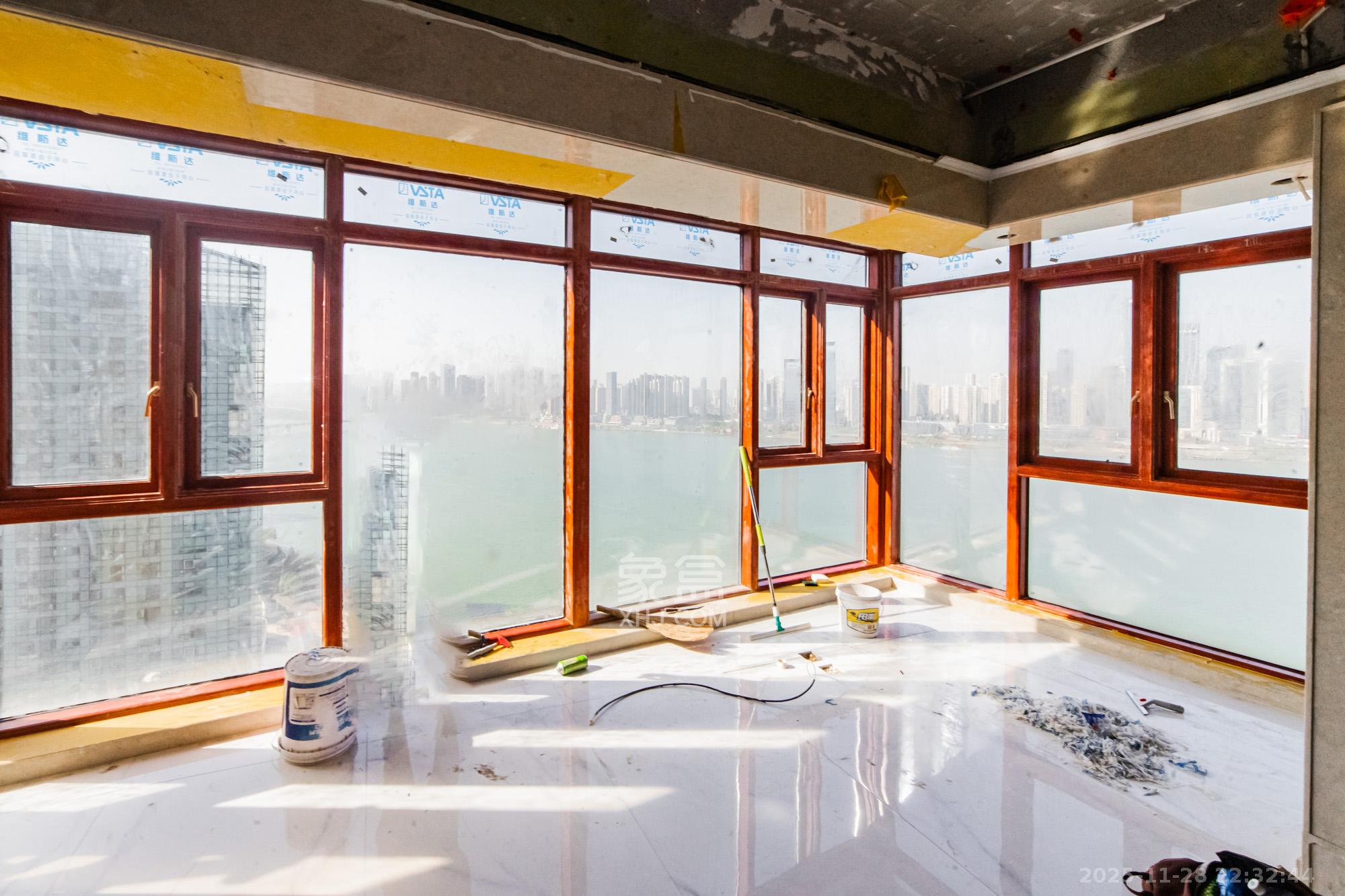 北辰定江洋 4室2厅2卫 648.0万 北辰定江洋 4室2厅2卫 648.0万阳台