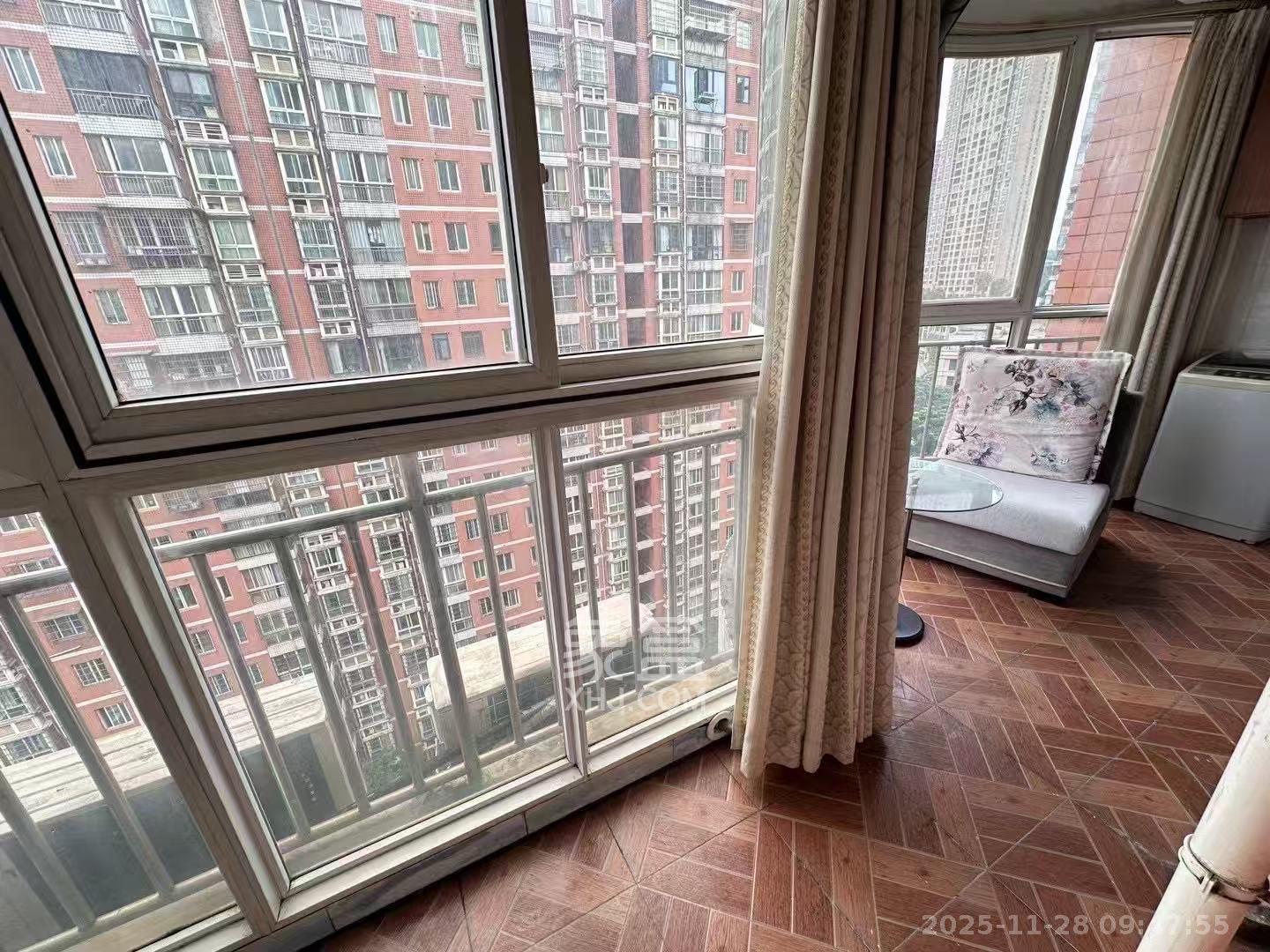 都江新城(都江新苑) 2室1厅1卫 2400.0元/月 都江新城(都江新苑) 2室1厅1卫 2400.0元/月室内图