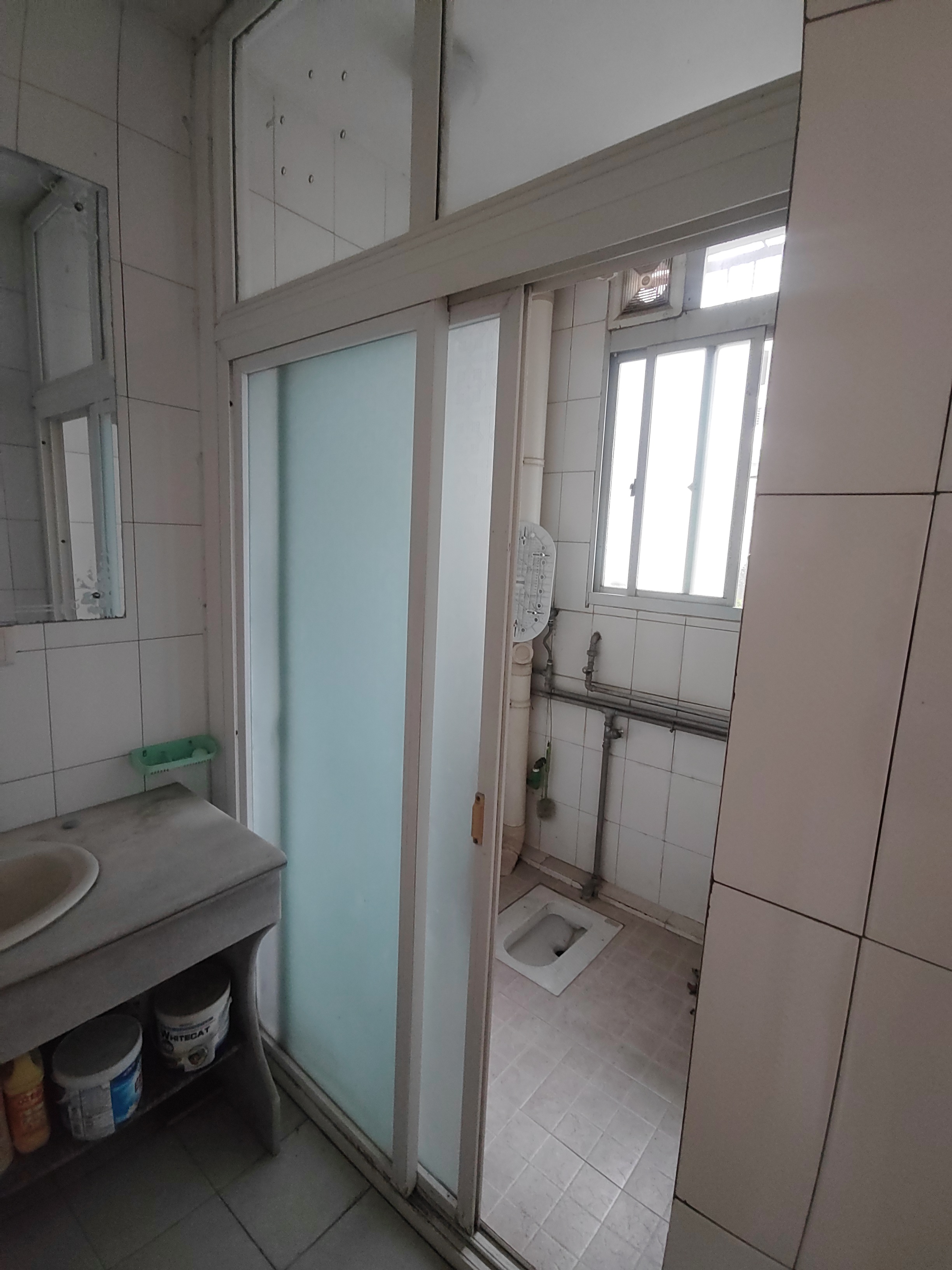 市人大政协机关大院住宅区(老市委) 2室1厅1卫 650.0元/月 市人大政协机关大院住宅区(老市委) 2室1厅1卫 650.0元/月室内图