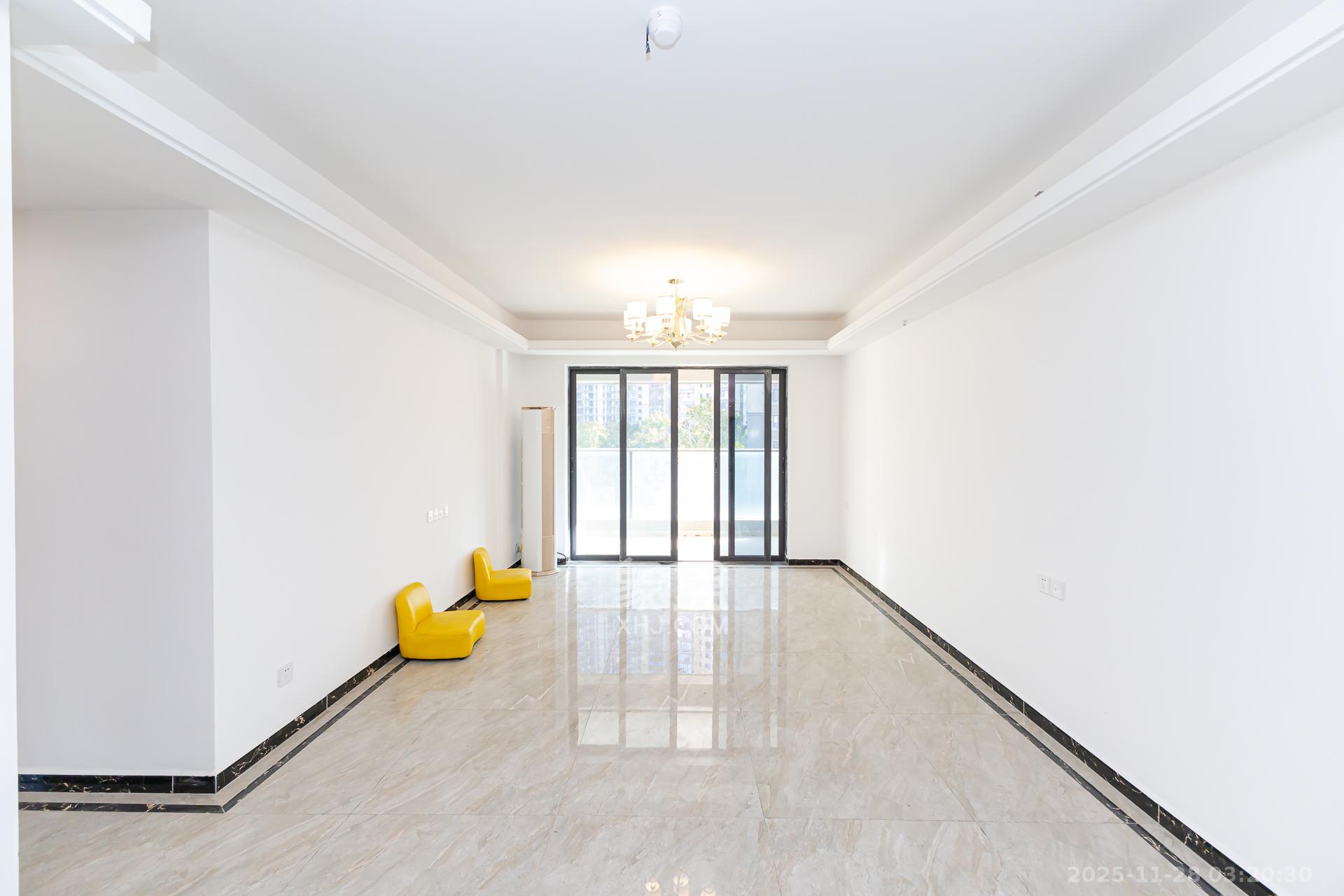 万润滨江天著  3室2厅2卫    95.0万