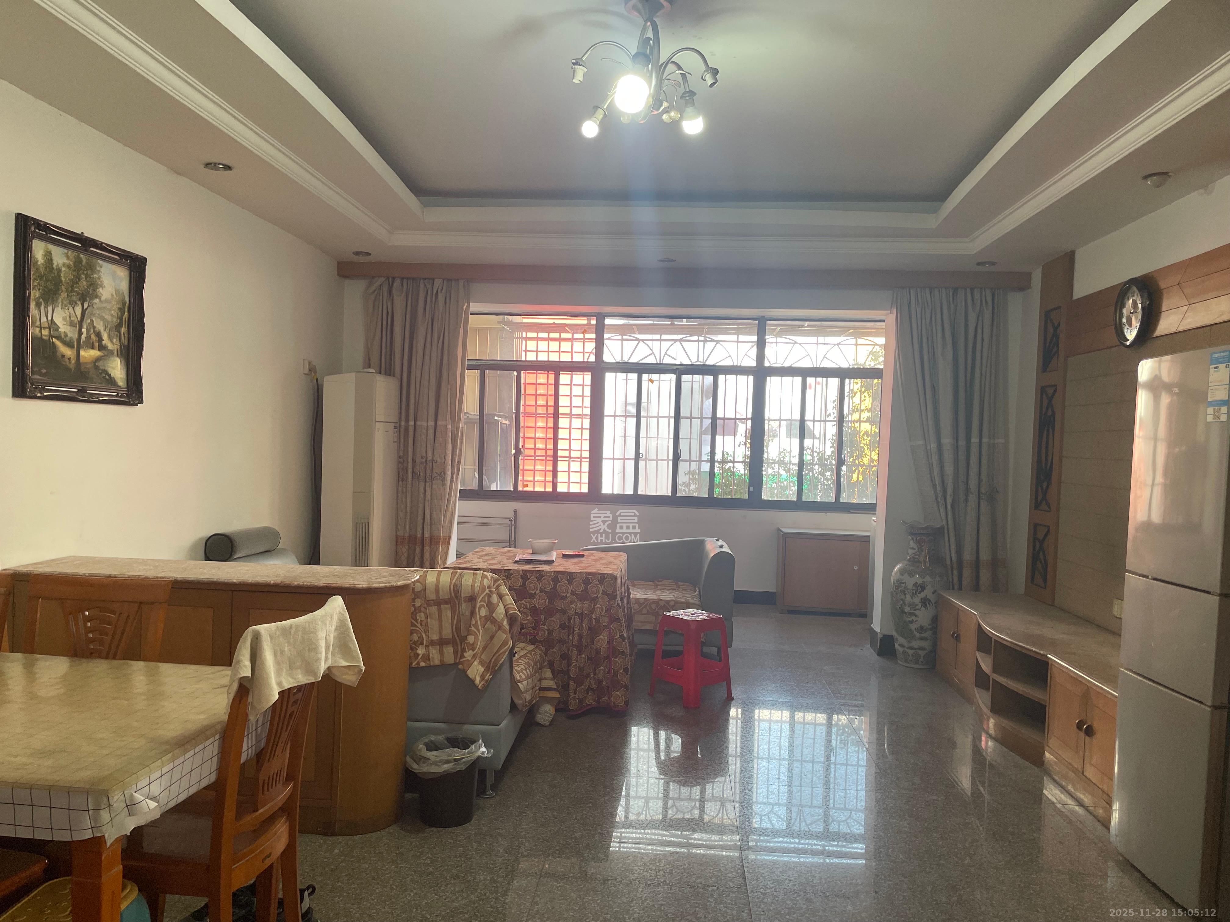 国税总局雨花区第二税务所宿舍  3室2厅2卫    2600.0元/月室内图1