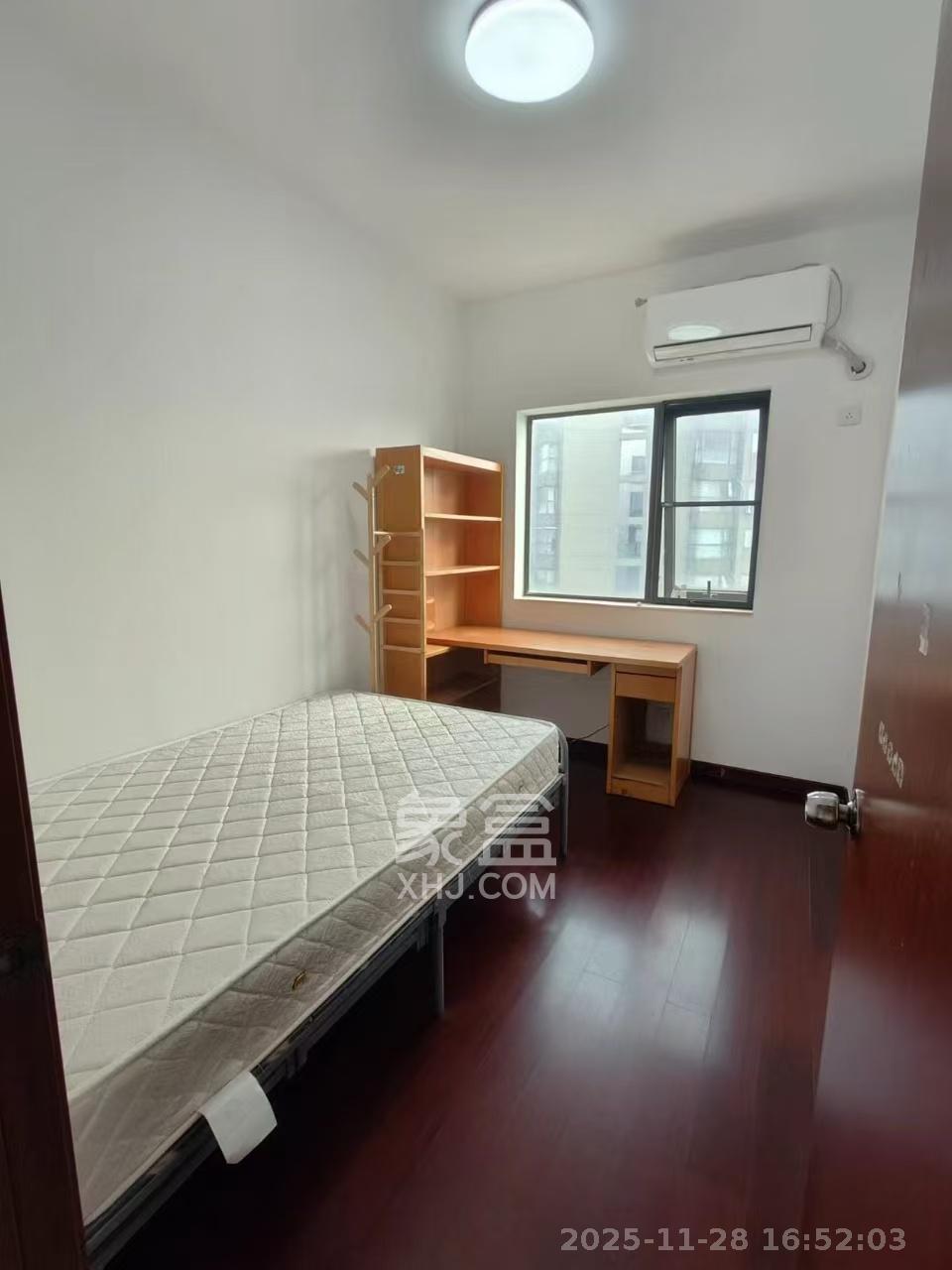 远大麓园  3室2厅2卫    2400.0元/月室内图