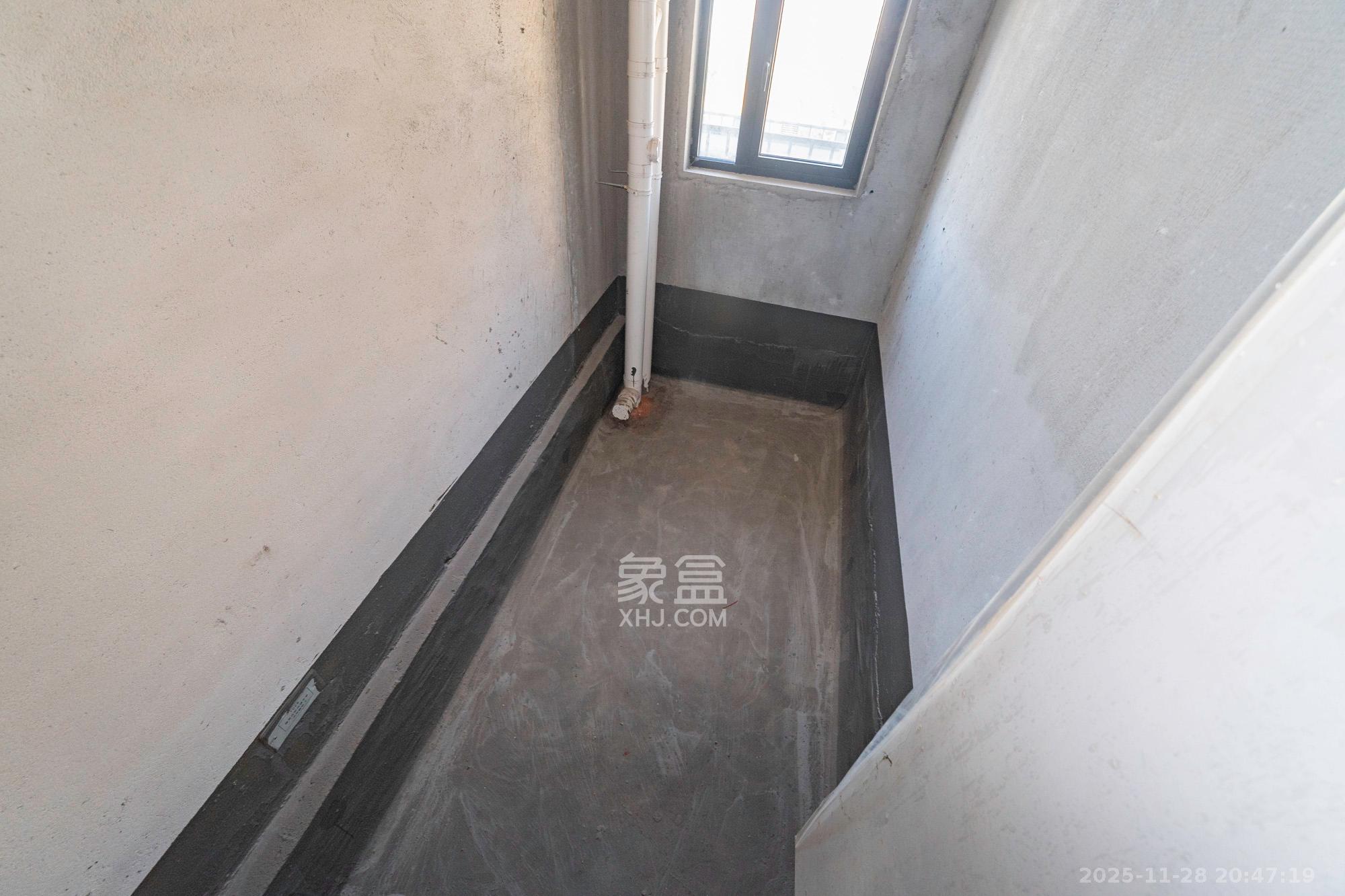 盛地东方芯府 4室2厅2卫 65.0万 盛地东方芯府 4室2厅2卫 65.0万卫生间