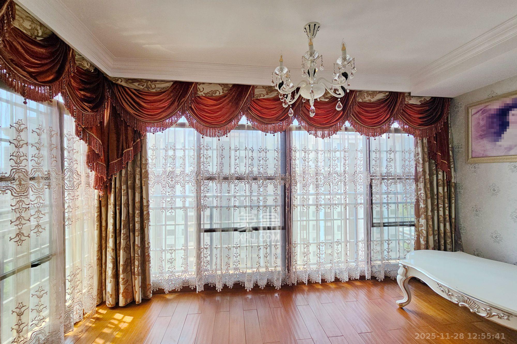 嘉宇盛世华章 3室2厅2卫 3700.0元/月 嘉宇盛世华章 3室2厅2卫 3700.0元/月室内图