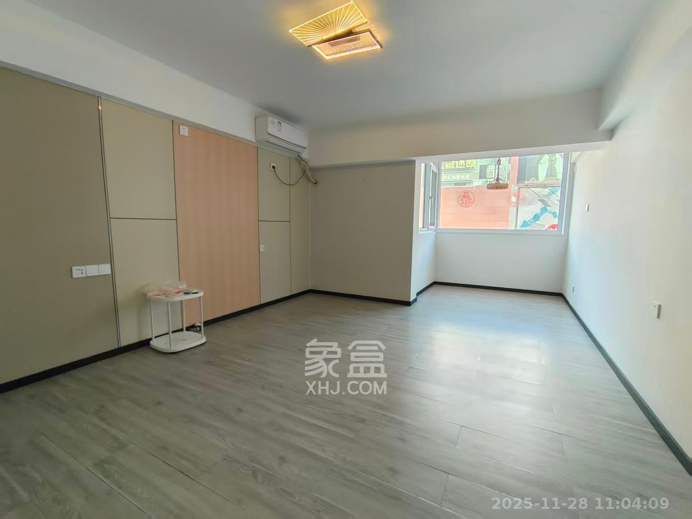 新国际(森和大厦) 1室1厅1卫 1800.0元/月 新国际(森和大厦) 1室1厅1卫 1800.0元/月室内图