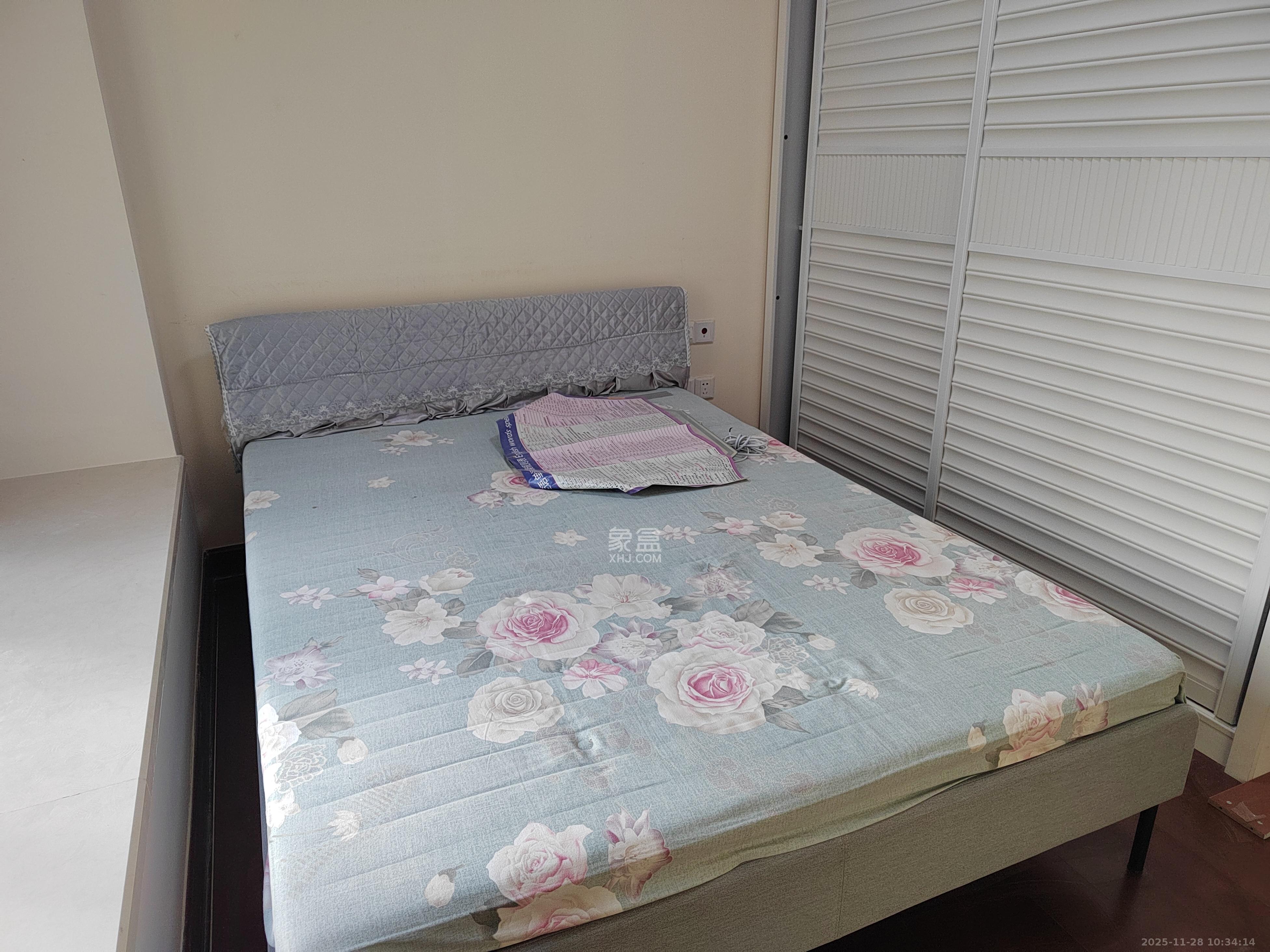 恒大雅苑  2室2厅1卫    2000.0元/月