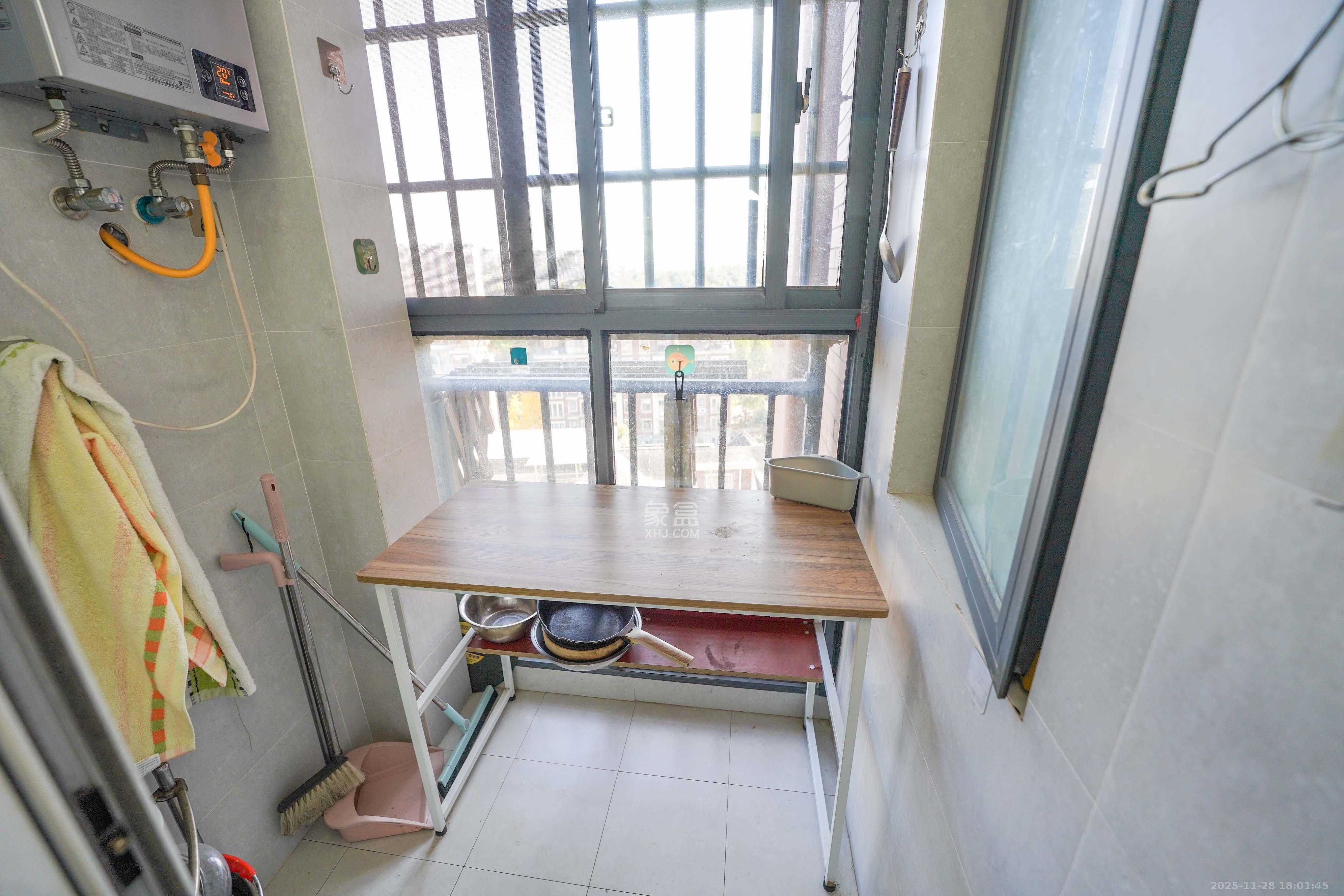 五矿格澜郡  5室2厅2卫    105.0万阳台