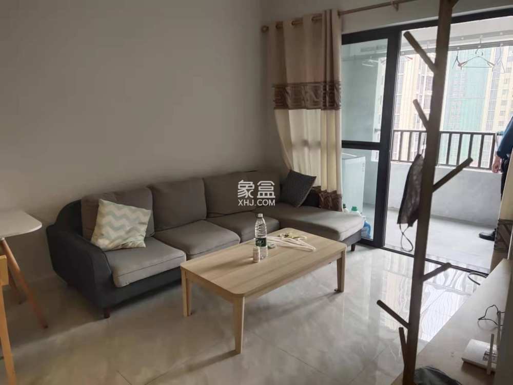 绿地海德公馆  3室2厅1卫    4000.0元/月室内图