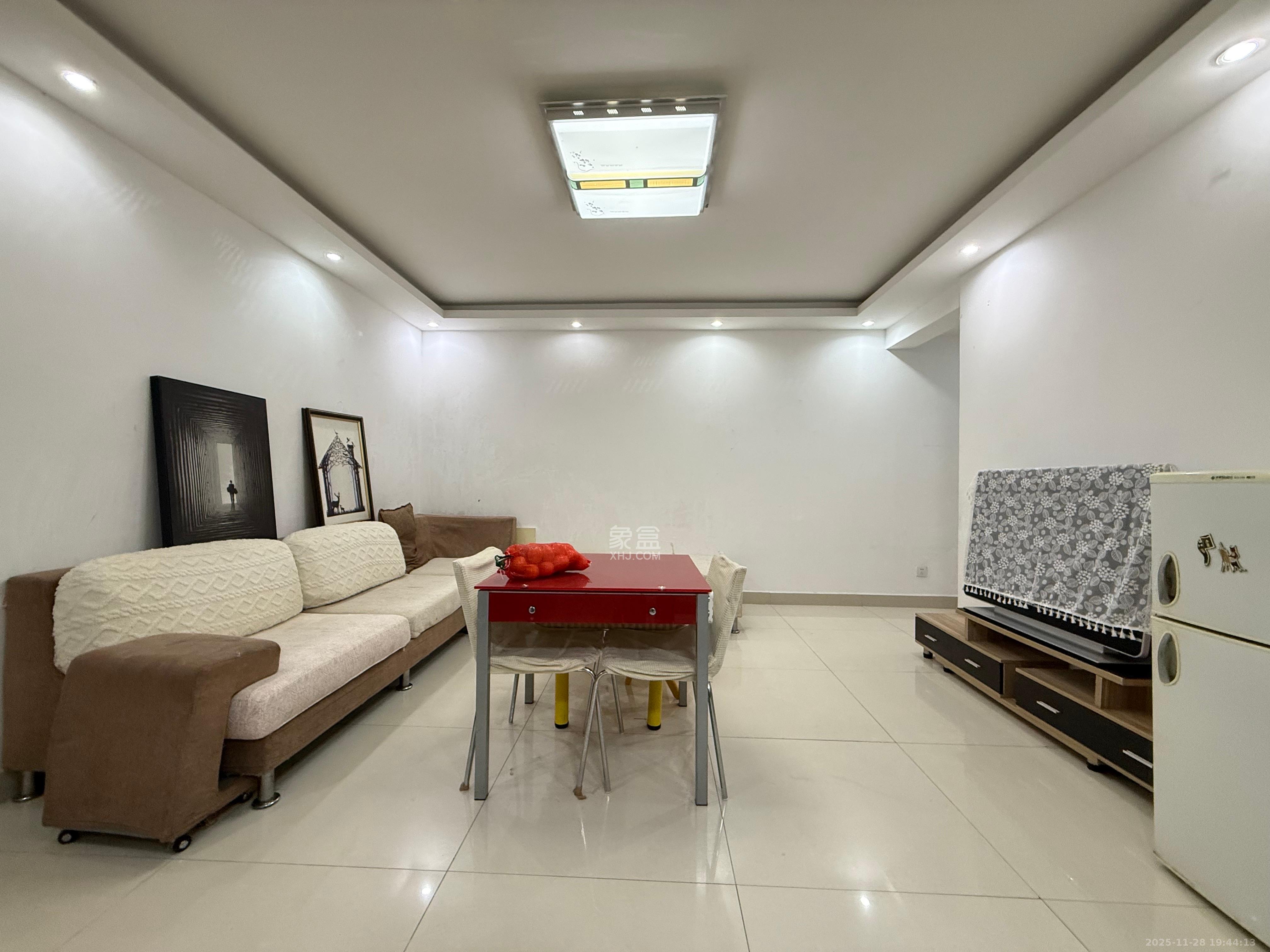 枫丹雅苑(天辰枫丹白露) 2室1厅1卫 2500.0元/月 枫丹雅苑(天辰枫丹白露) 2室1厅1卫 2500.0元/月室内图