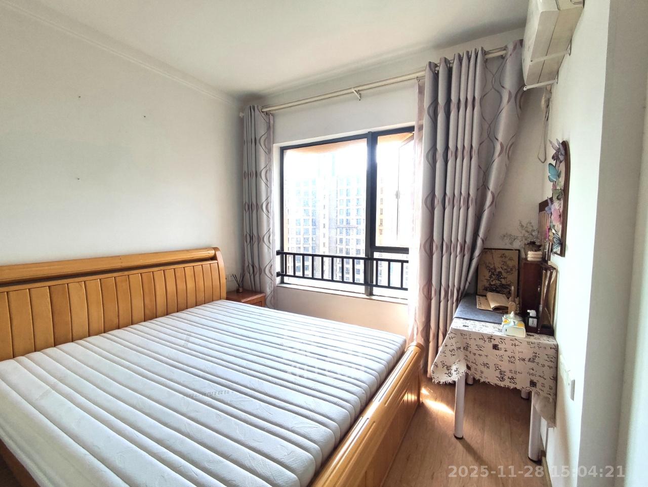 珠江郦城薰衣道  2室2厅1卫    2300.0元/月室内图