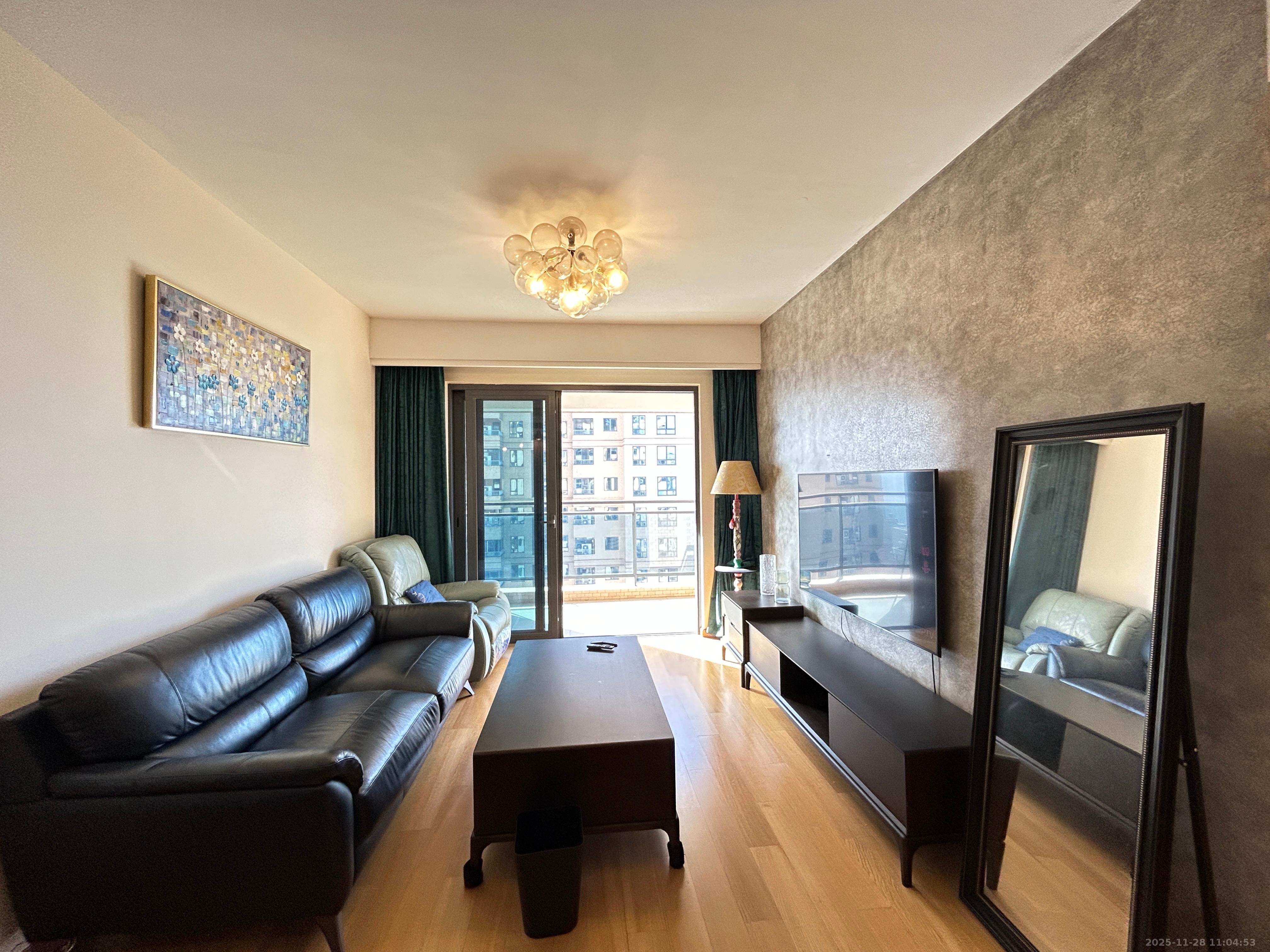 晋合湘水湾四期  2室2厅1卫    2600.0元/月