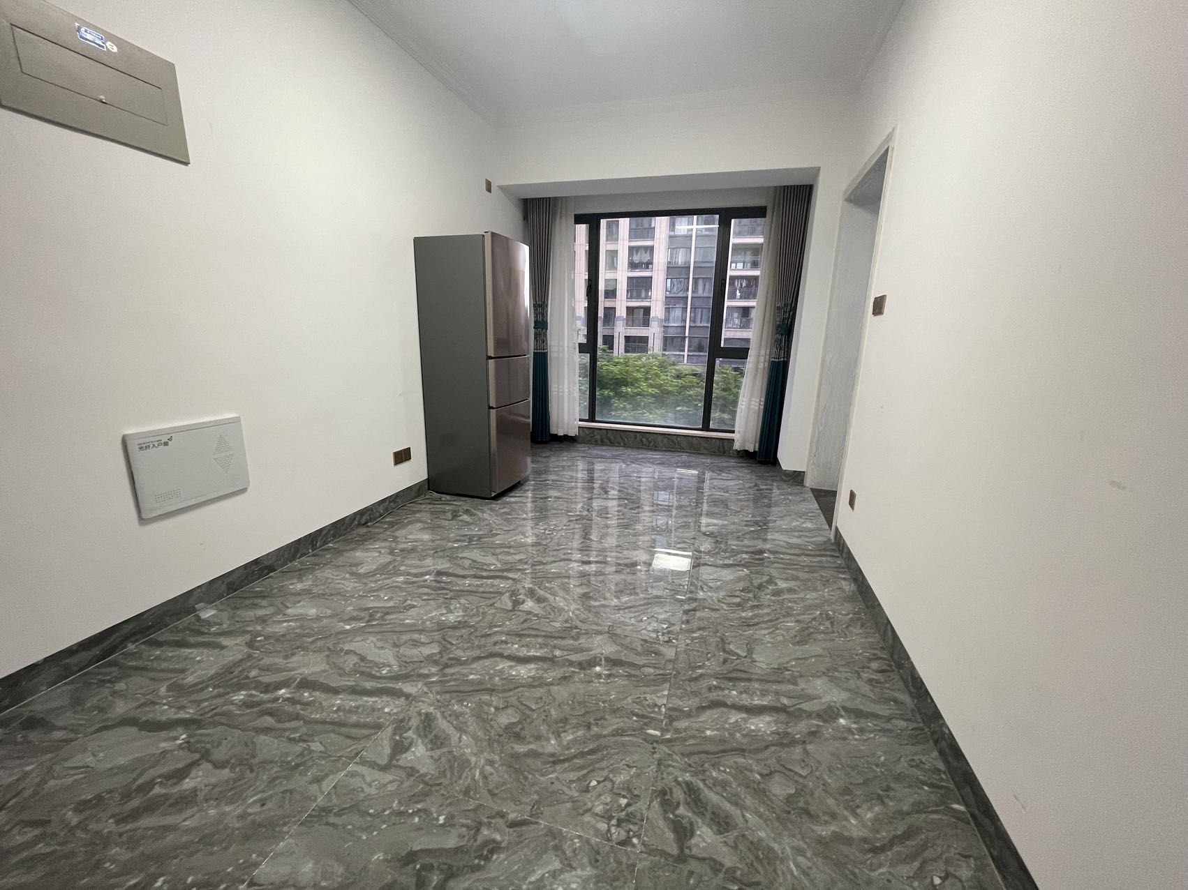 海航豪庭北苑  3室2厅2卫    4500.0元/月室内图