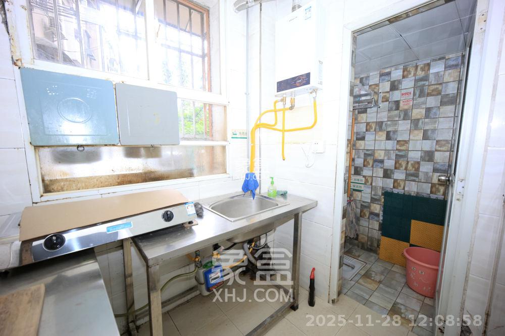 麻园湾 2室2厅1卫 1800.0元/月 麻园湾 2室2厅1卫 1800.0元/月室内图