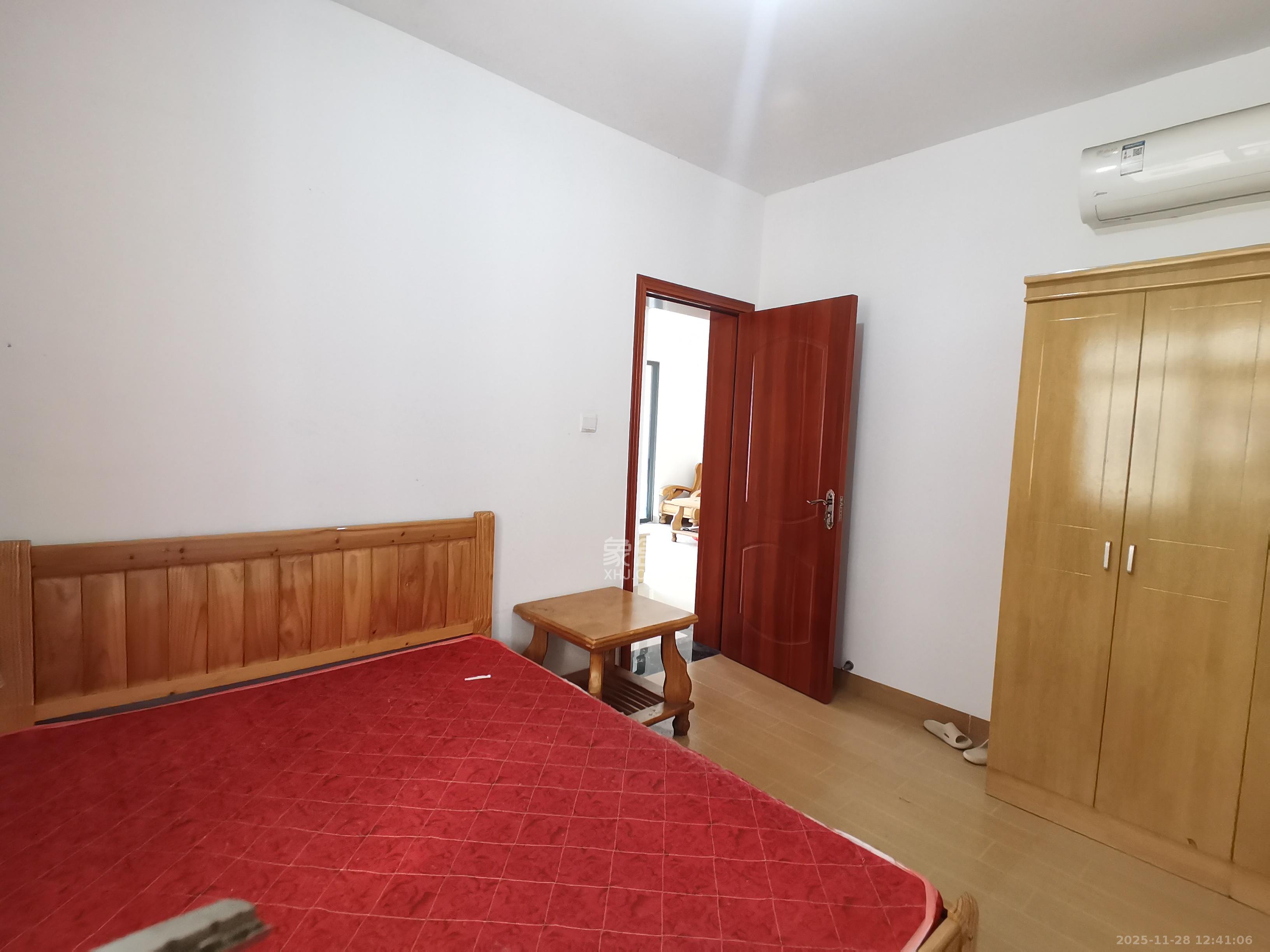 中国铁建国际城二期 2室2厅1卫 1400.0元/月 中国铁建国际城二期 2室2厅1卫 1400.0元/月室内图