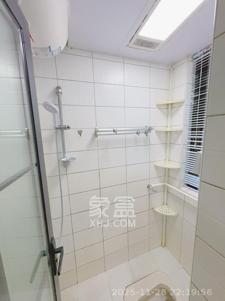 湘农桥社区 1室2厅1卫 2900.0元/月 湘农桥社区 1室2厅1卫 2900.0元/月室内图