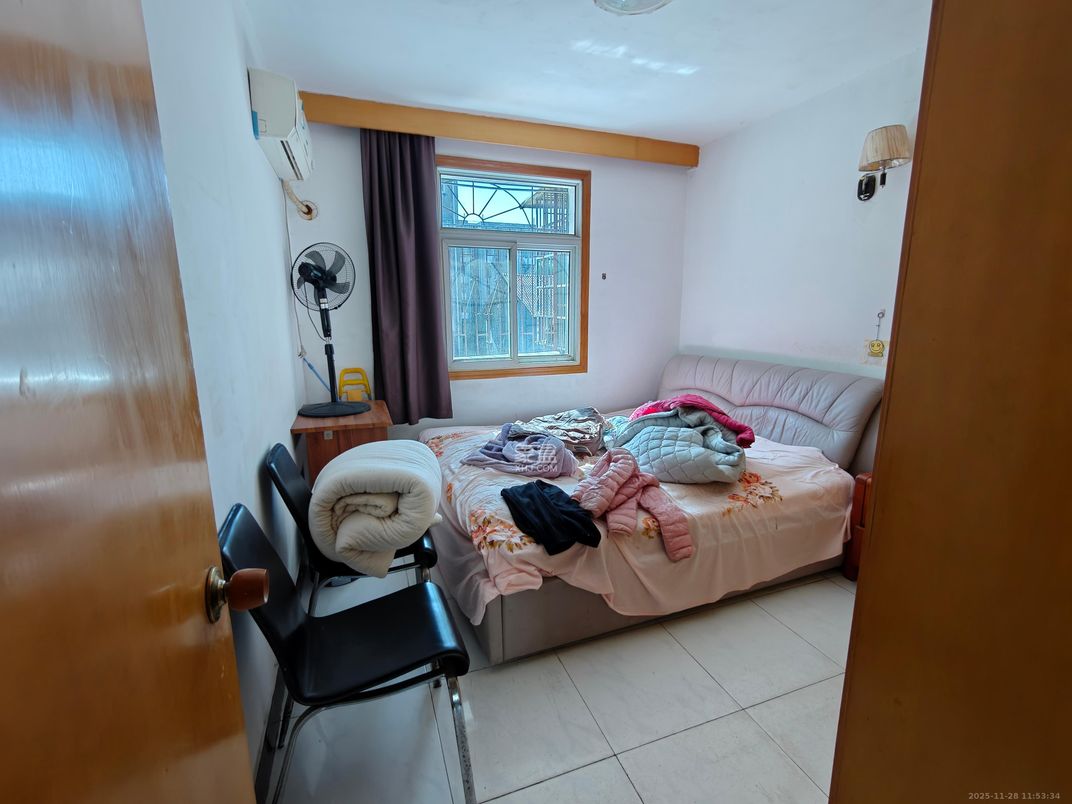 东瓜山一村  1室1厅1卫    1400.0元/月室内图