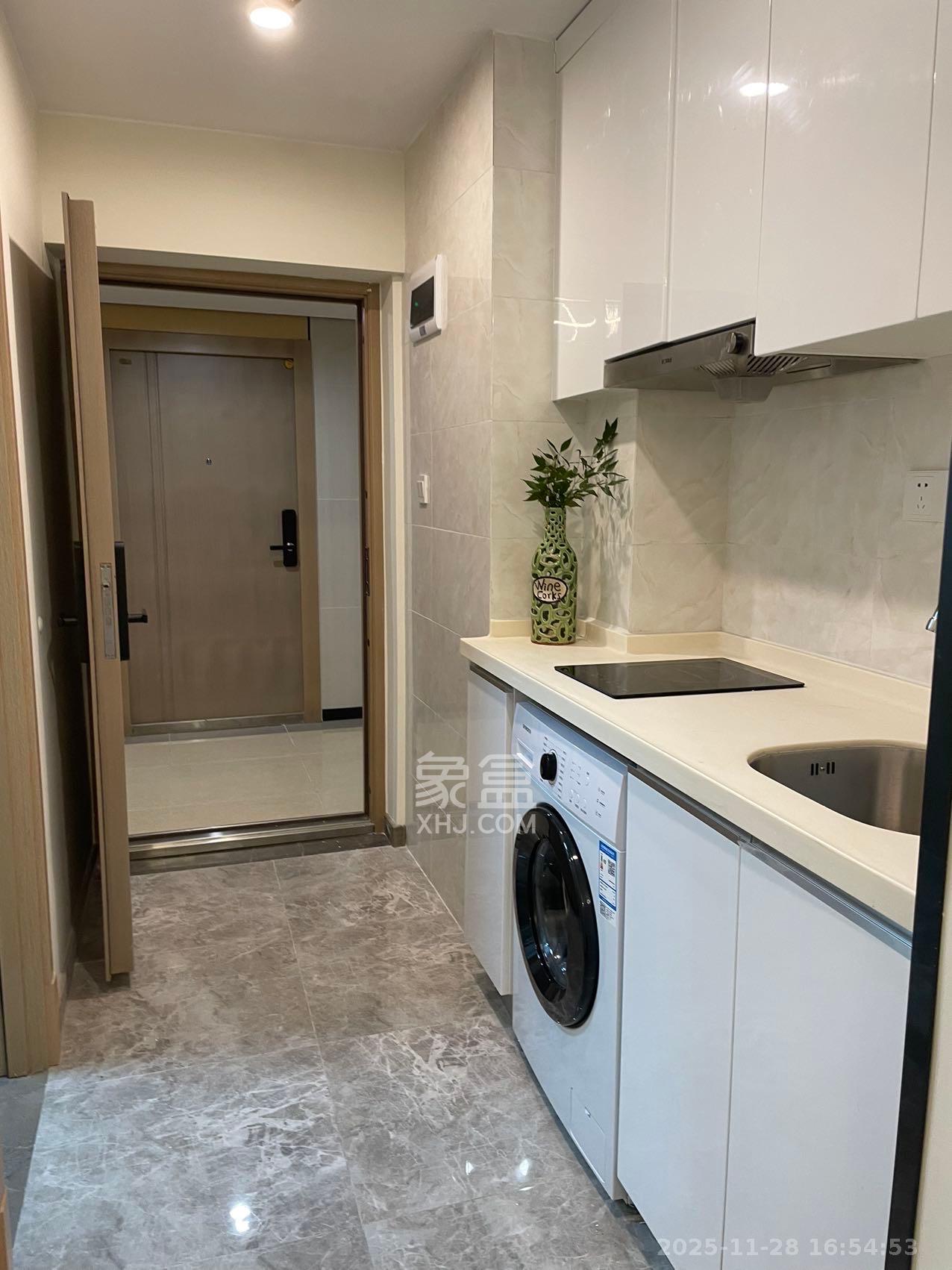 卓越浅水湾 1室0厅0卫 1300.0元/月 卓越浅水湾 1室0厅0卫 1300.0元/月室内图