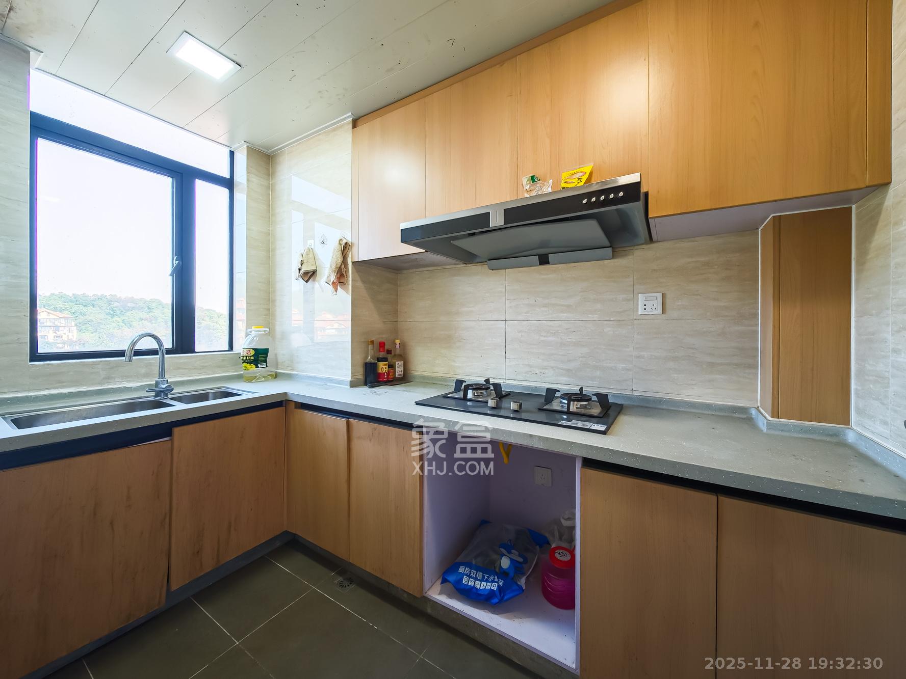 幸福考拉789 3室2厅2卫 68.3万 幸福考拉789 3室2厅2卫 68.3万厨房