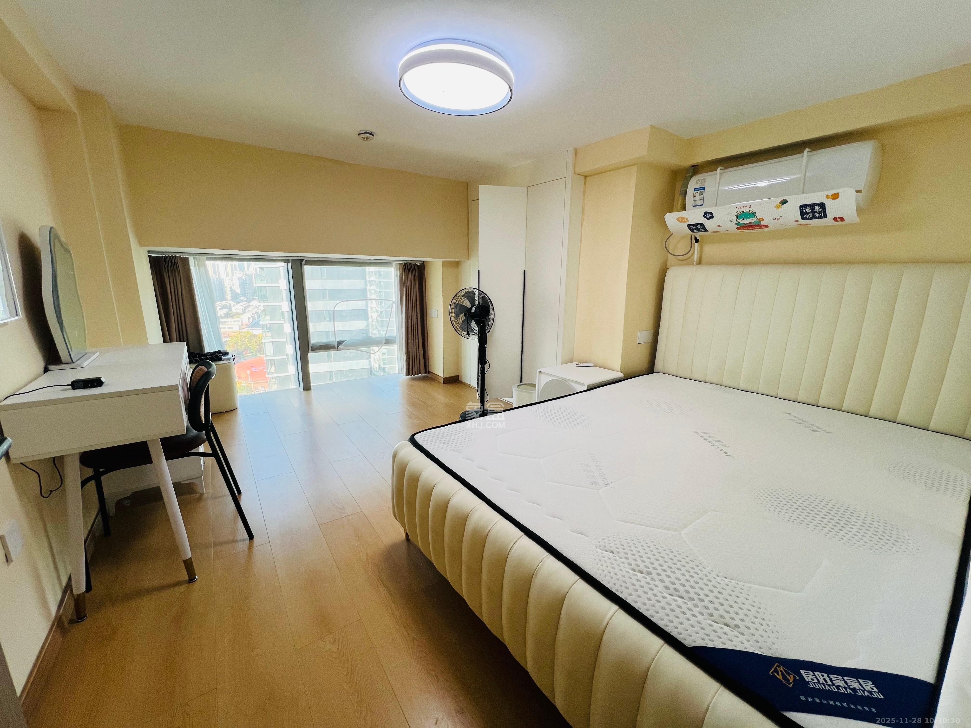 复地滨江金融中心 2室1厅1卫 2300.0元/月 复地滨江金融中心 2室1厅1卫 2300.0元/月室内图