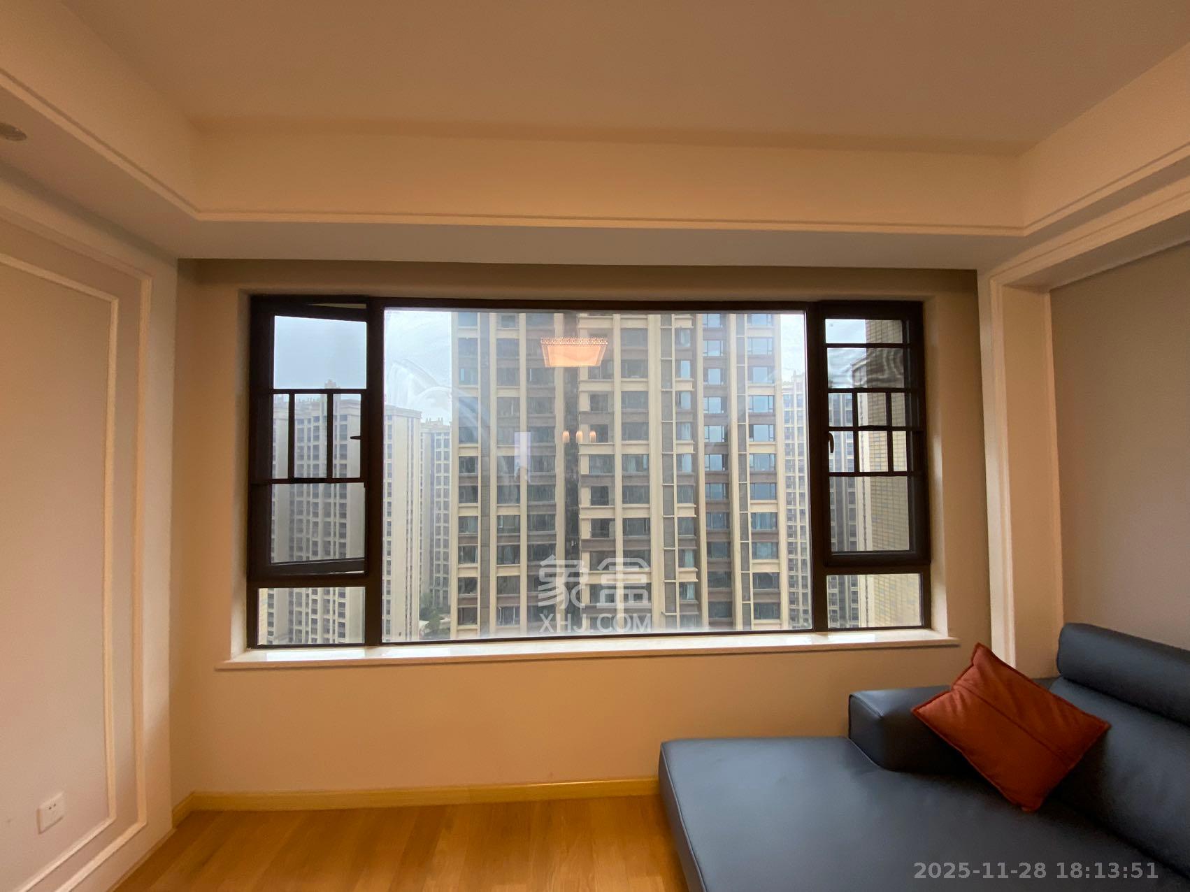 阳光城尚东湾青云苑 3室2厅2卫 2600.0元/月 阳光城尚东湾青云苑 3室2厅2卫 2600.0元/月室内图