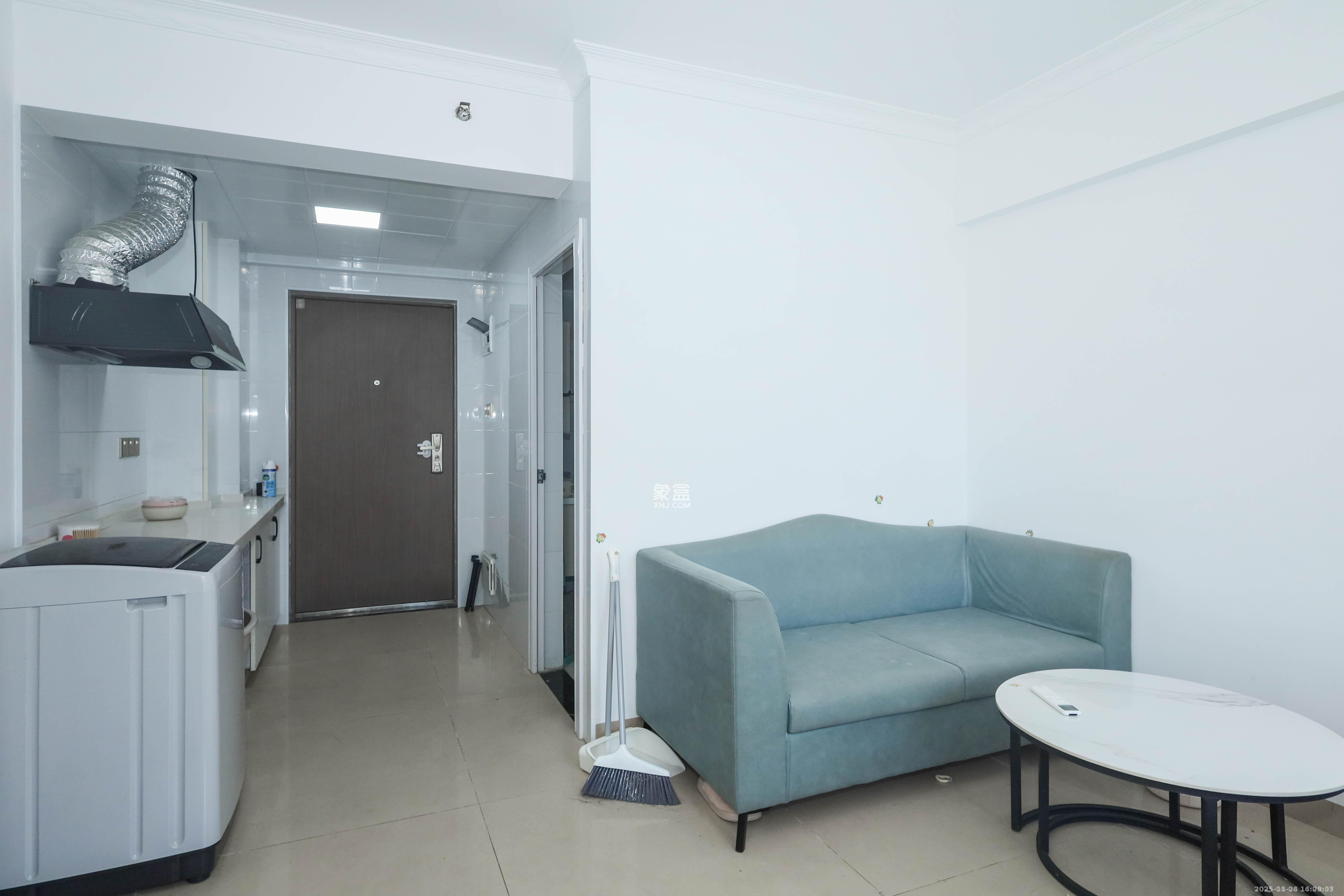 好莱城（弘德西街）  1室1厅1卫    1300.0元/月室内图