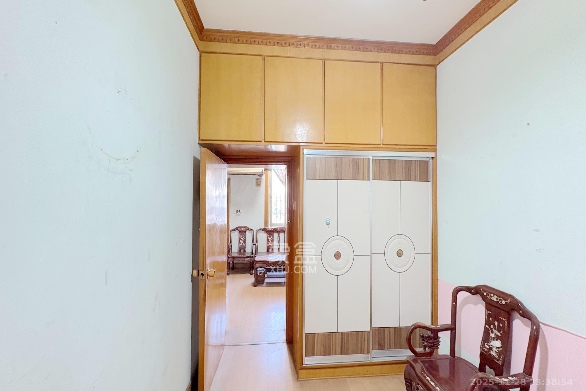 湖南省道路运输管理局 2室1厅1卫 35.0万 湖南省道路运输管理局 2室1厅1卫 35.0万卧室