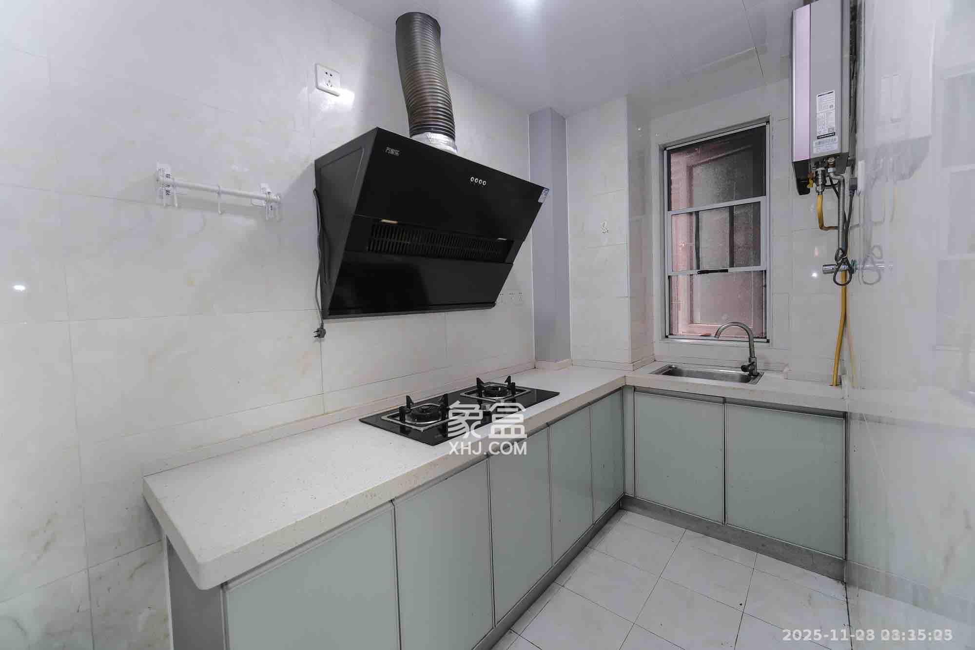 荣盛花语城  3室2厅1卫    1600.0元/月室内图