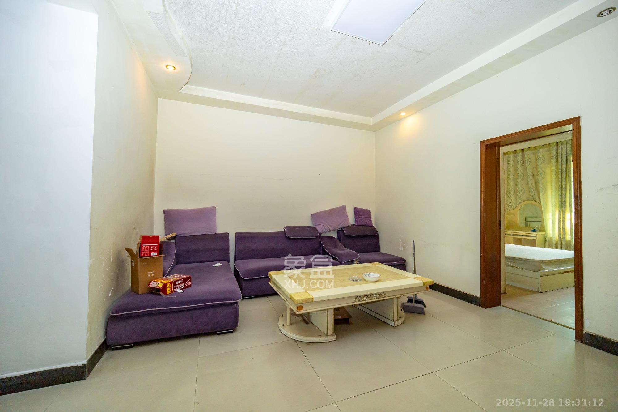 中南汽车世界  2室2厅1卫    23.8万