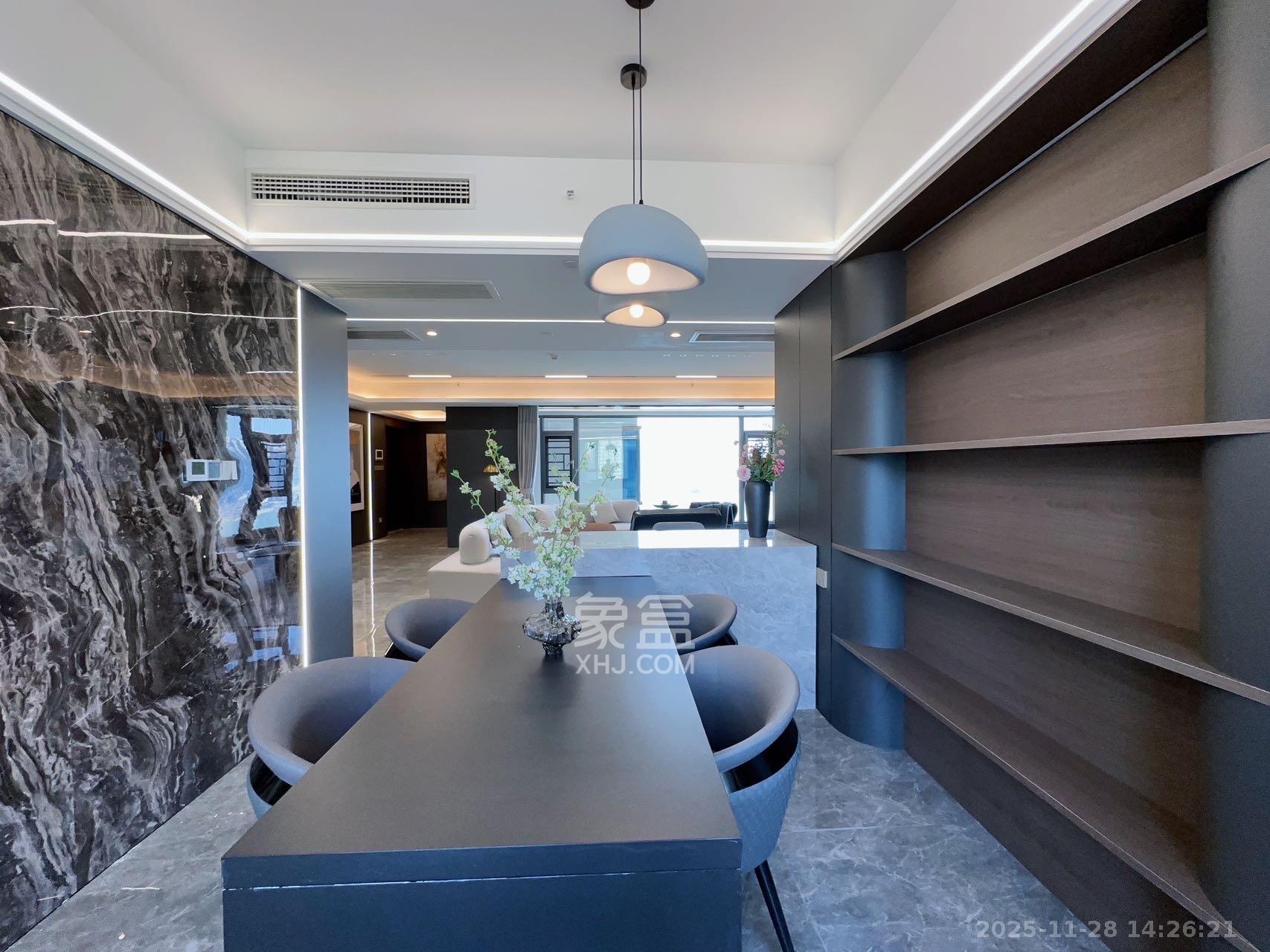 北辰瀚江府  4室2厅2卫    15000.0元/月室内图