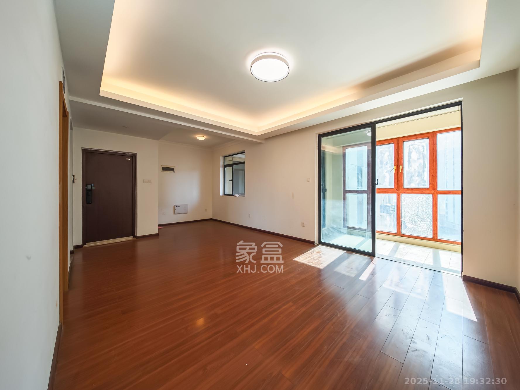 幸福考拉789 3室2厅2卫 68.3万 幸福考拉789 3室2厅2卫 68.3万客厅