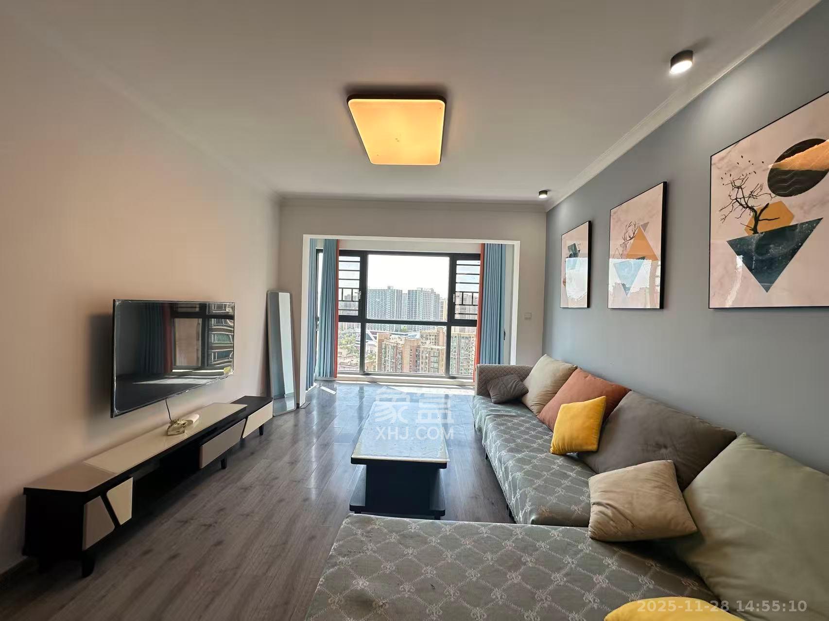 保利大都汇一期、二期  3室2厅2卫    3500.0元/月