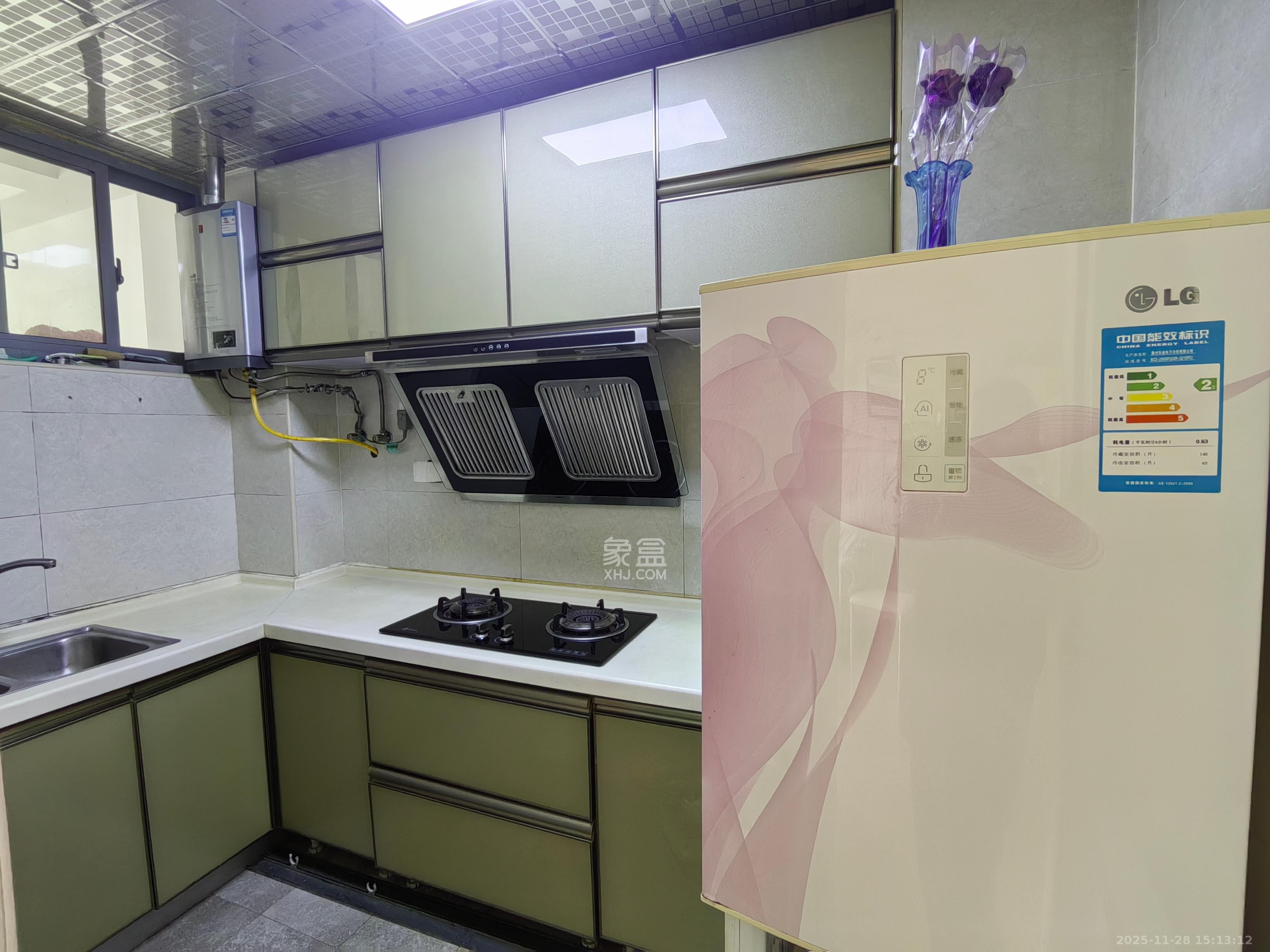 世纪桃花苑 1室1厅1卫 1900.0元/月 世纪桃花苑 1室1厅1卫 1900.0元/月室内图