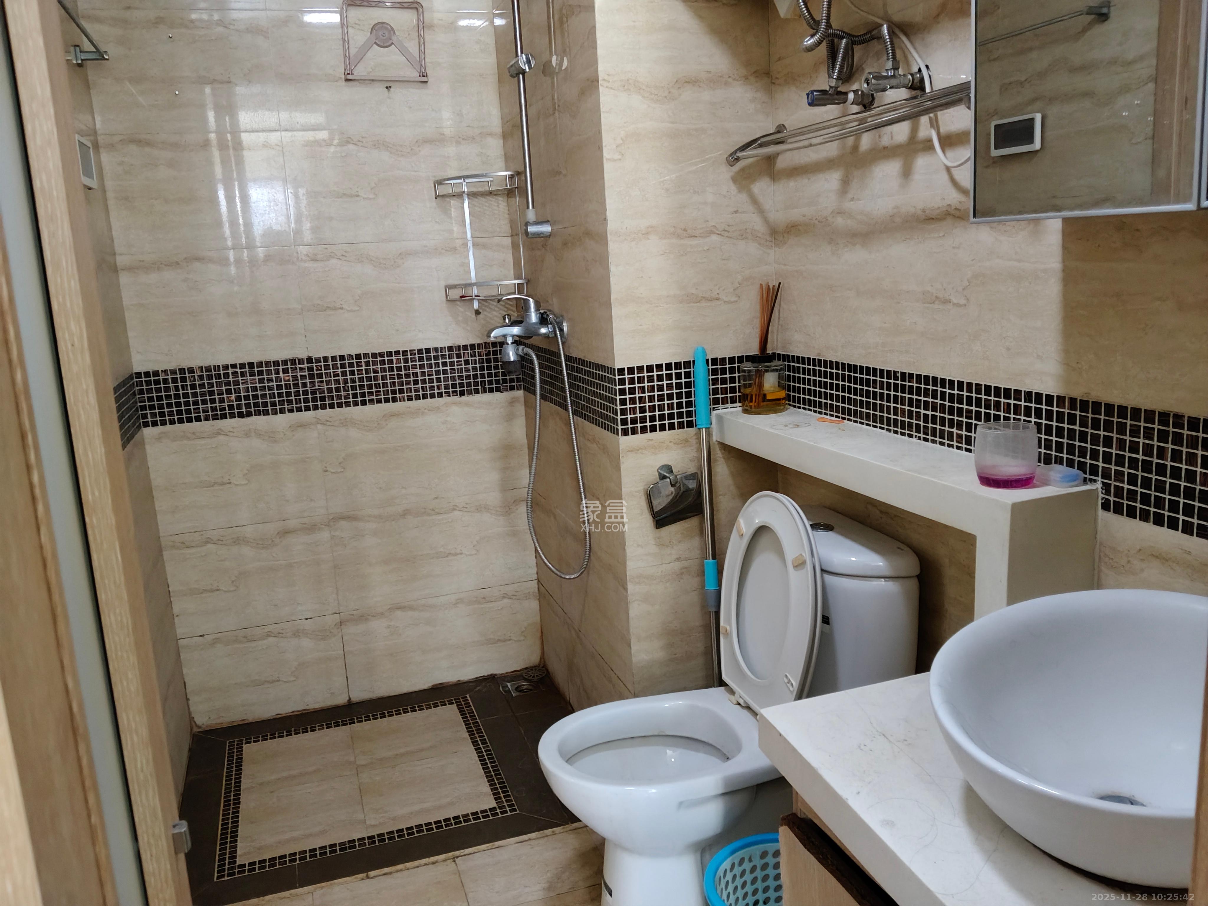 万科金域华府一期 2室1厅1卫 1800.0元/月 万科金域华府一期 2室1厅1卫 1800.0元/月室内图