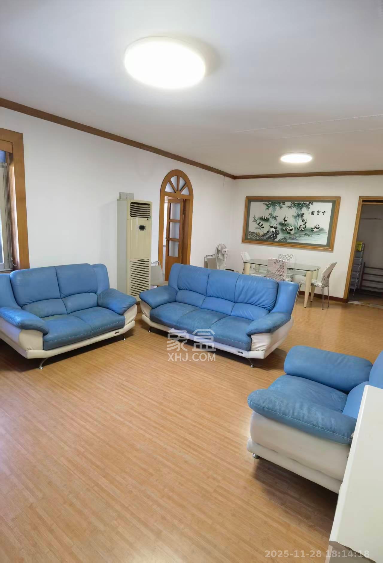 体育局宿舍  1室1厅1卫    800.0元/月室内图