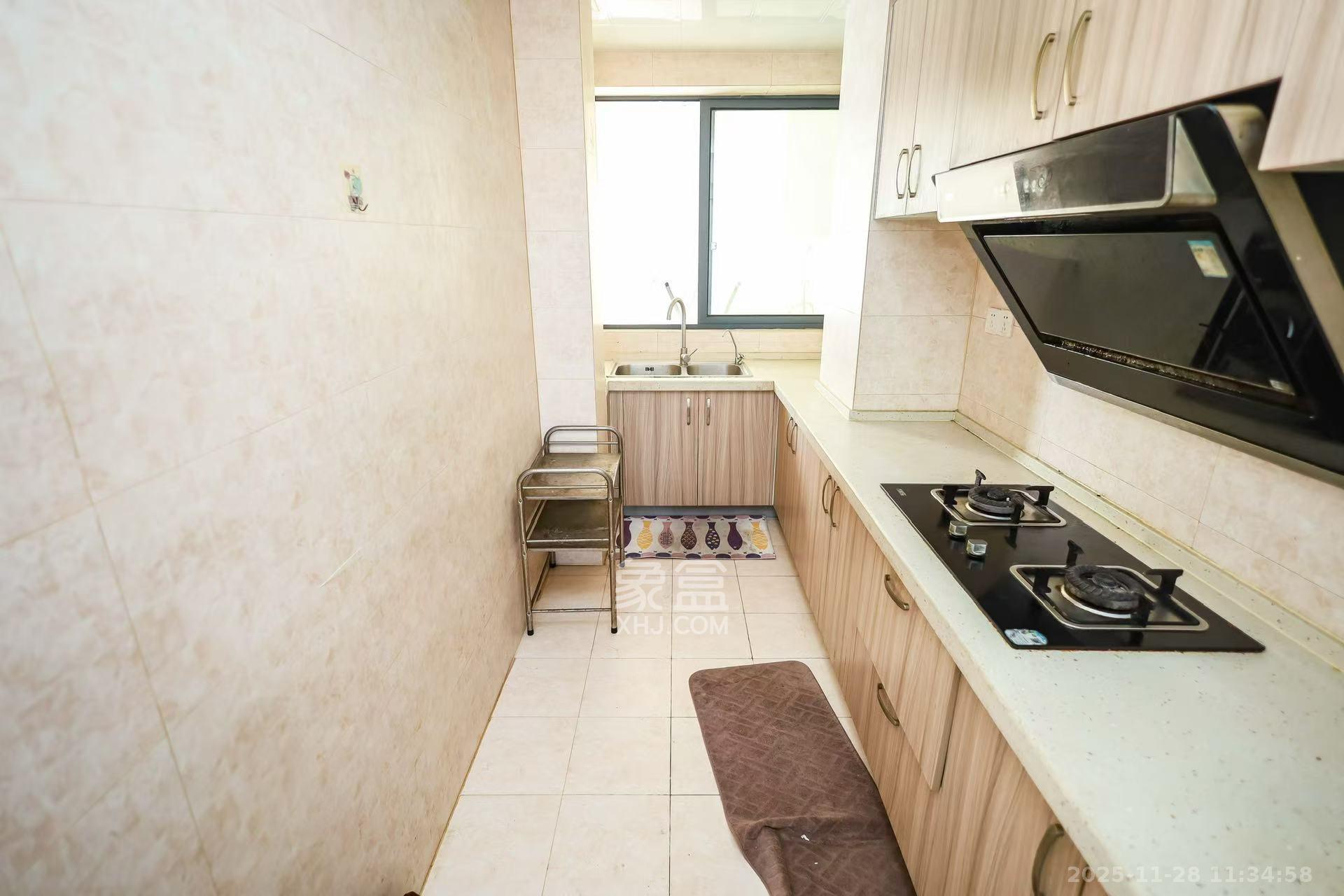 天麓尚层 3室2厅2卫 2200.0元/月 天麓尚层 3室2厅2卫 2200.0元/月小区图