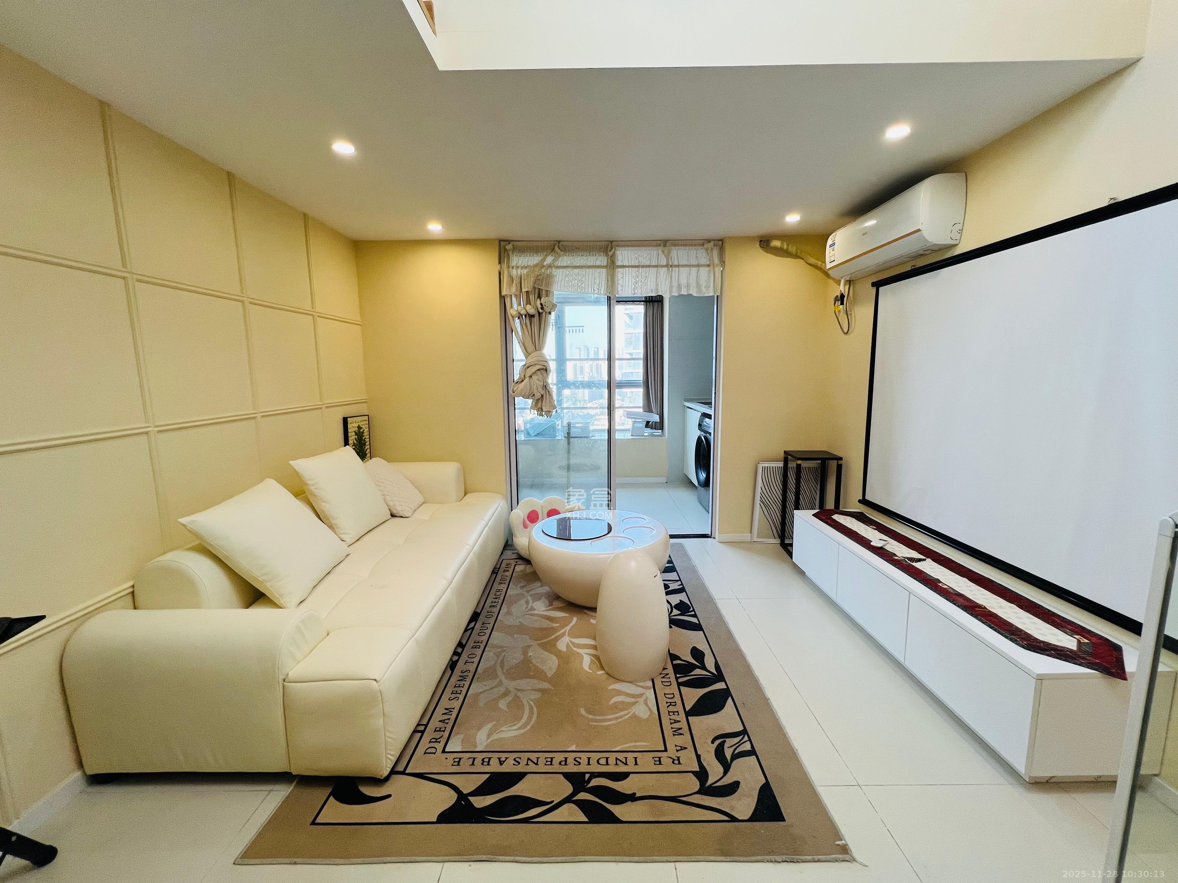 复地滨江金融中心 2室1厅1卫 2300.0元/月 复地滨江金融中心 2室1厅1卫 2300.0元/月室内图