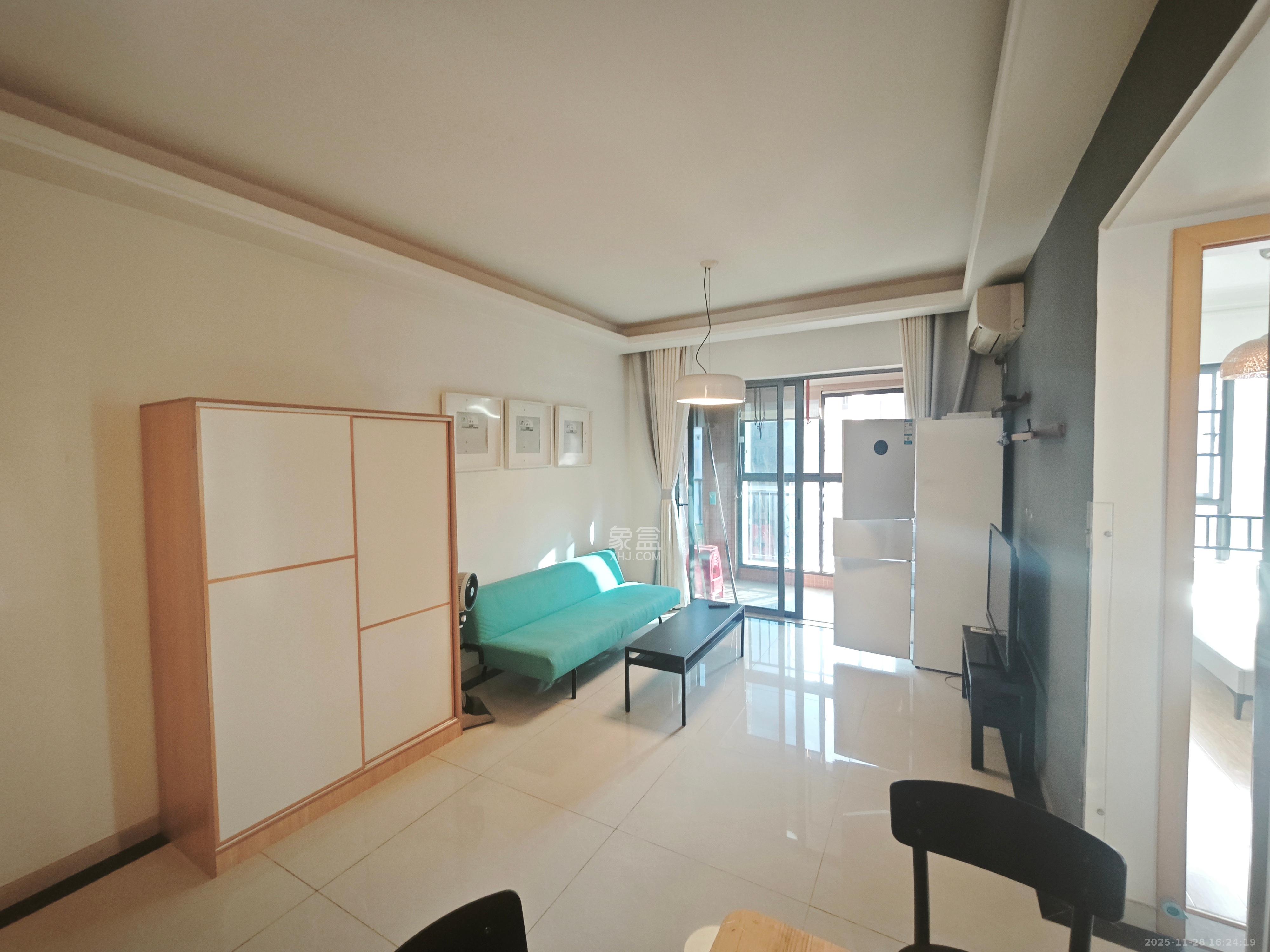 珠江郦城薰衣道  2室2厅1卫    2100.0元/月