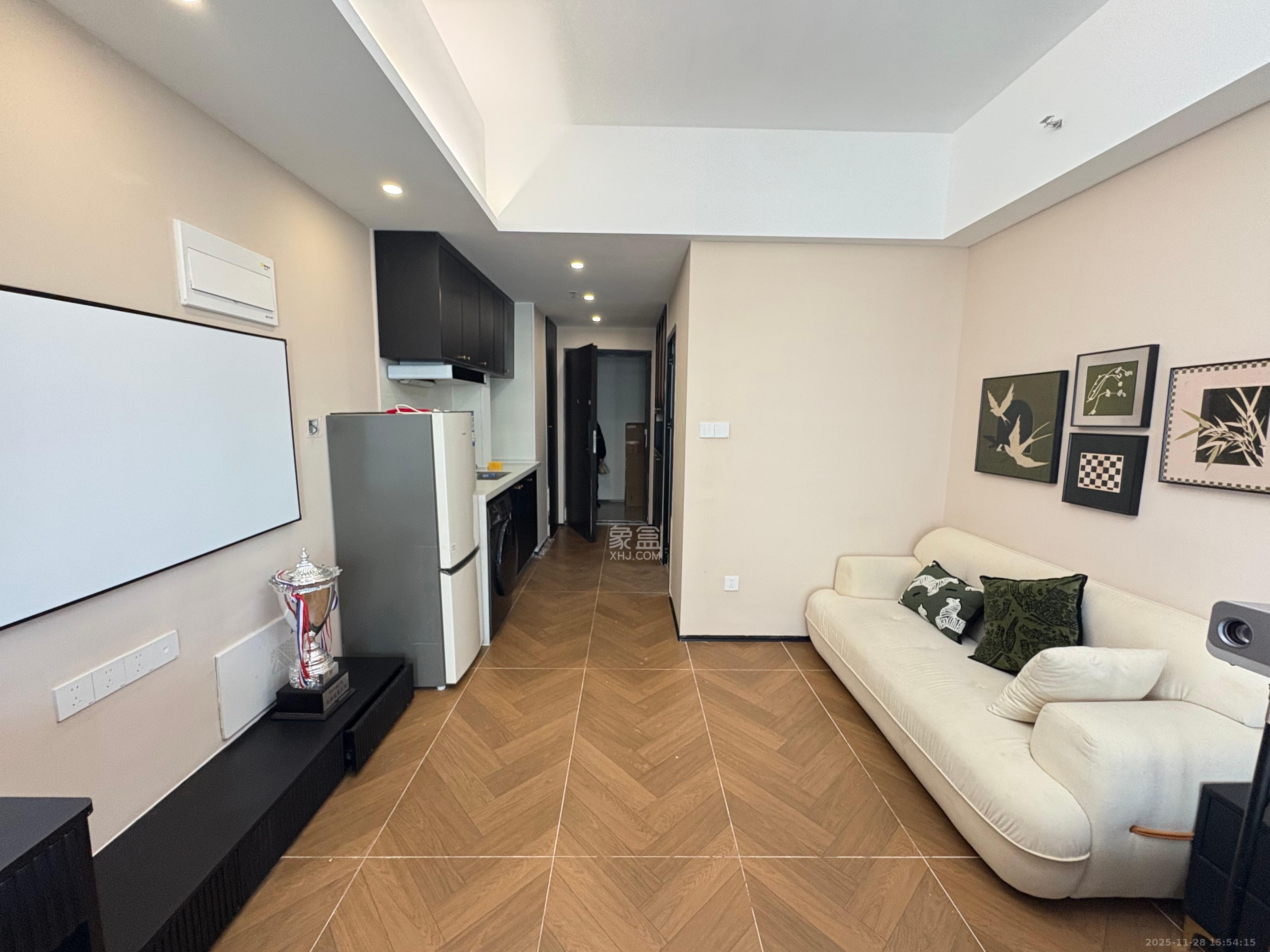 华润置地中心  1室1厅1卫    2400.0元/月室内图