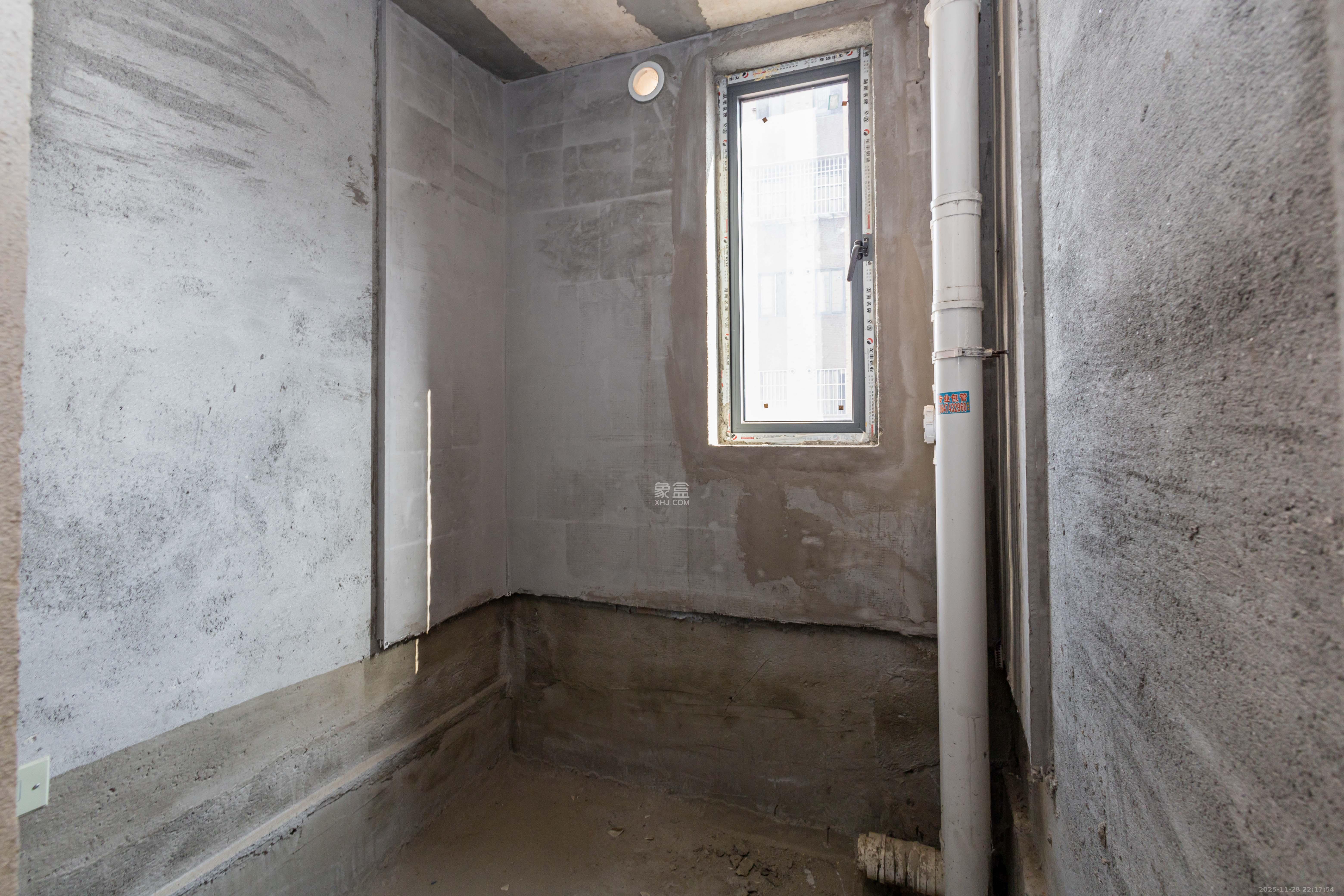 东业上城嘉苑（晟悦国际）  4室2厅1卫    76.8万卫生间