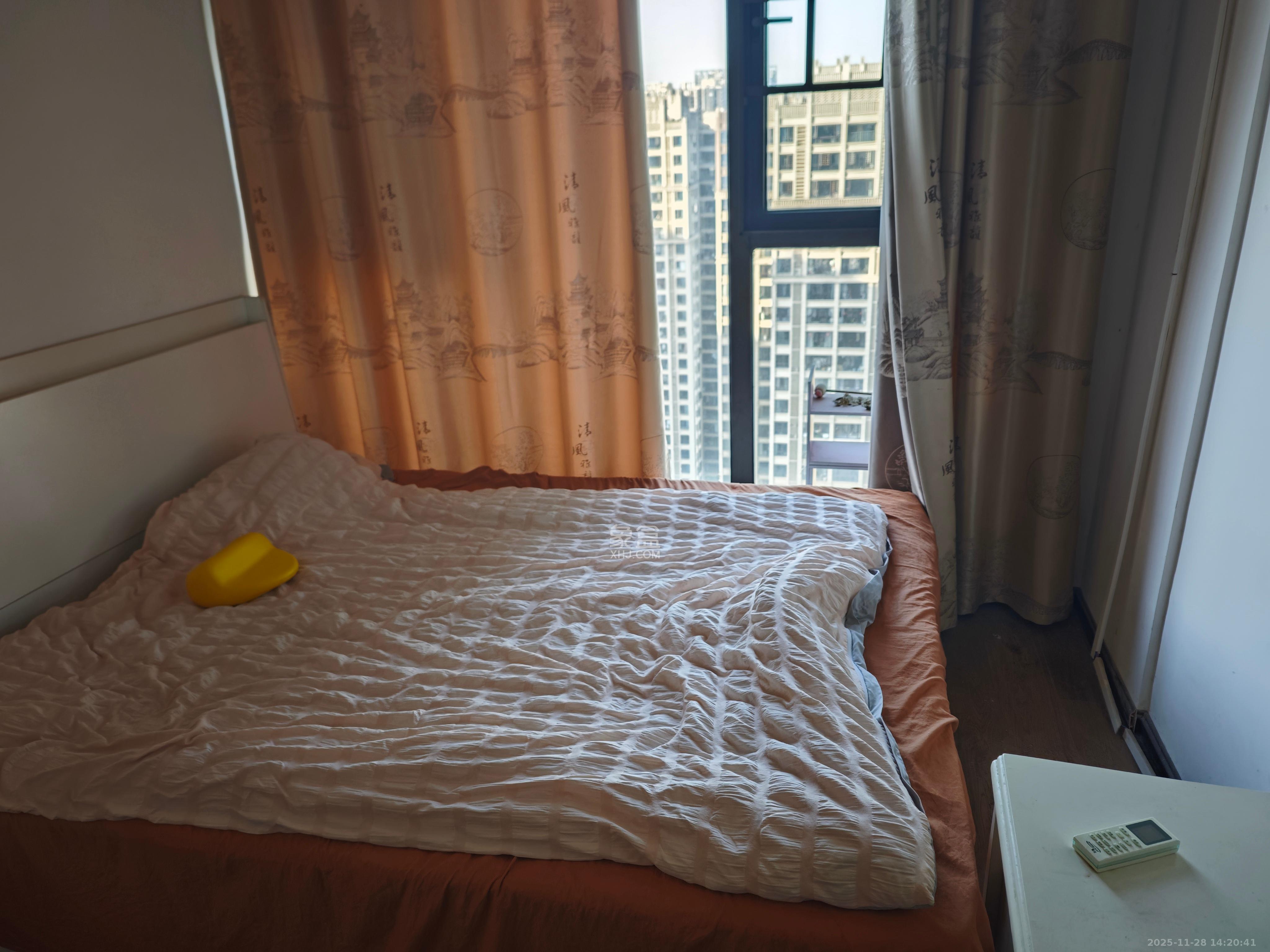 润和滨江府 5室1厅2卫 2200.0元/月 润和滨江府 5室1厅2卫 2200.0元/月室内图