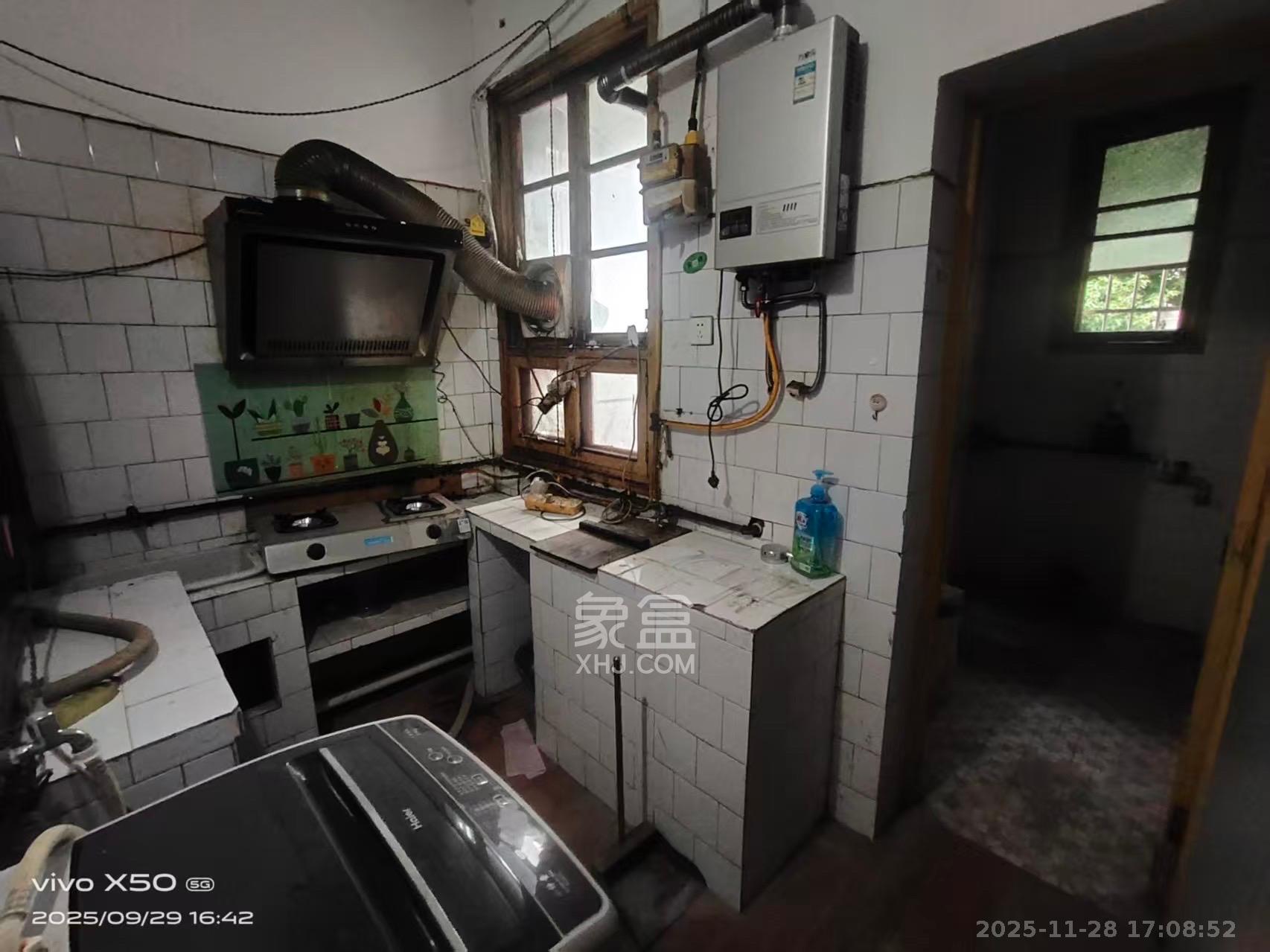 省气象局宿舍 3室1厅1卫 2000.0元/月 省气象局宿舍 3室1厅1卫 2000.0元/月室内图