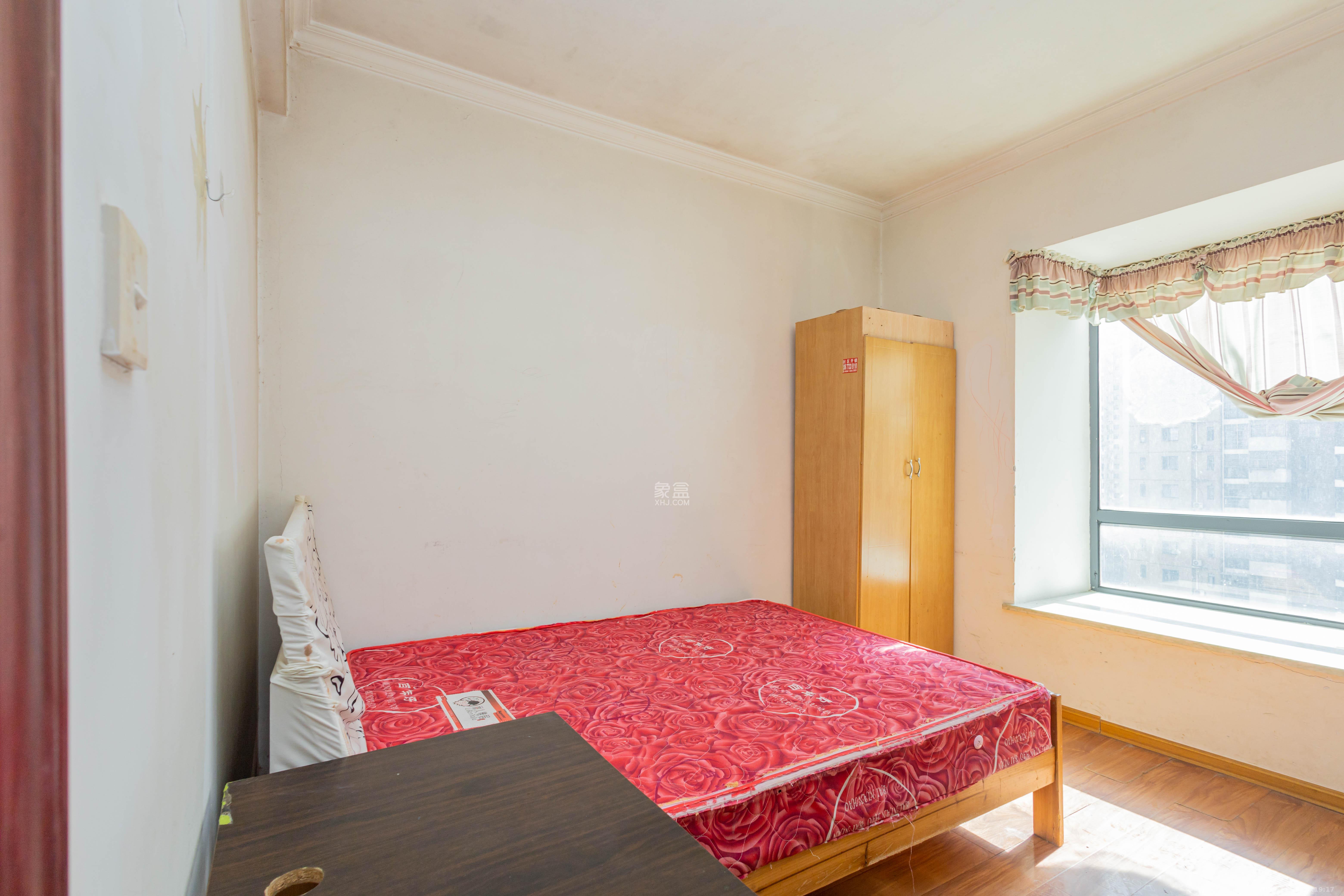 中国铁建国际城一期 3室1厅1卫 39.8万 中国铁建国际城一期 3室1厅1卫 39.8万卧室