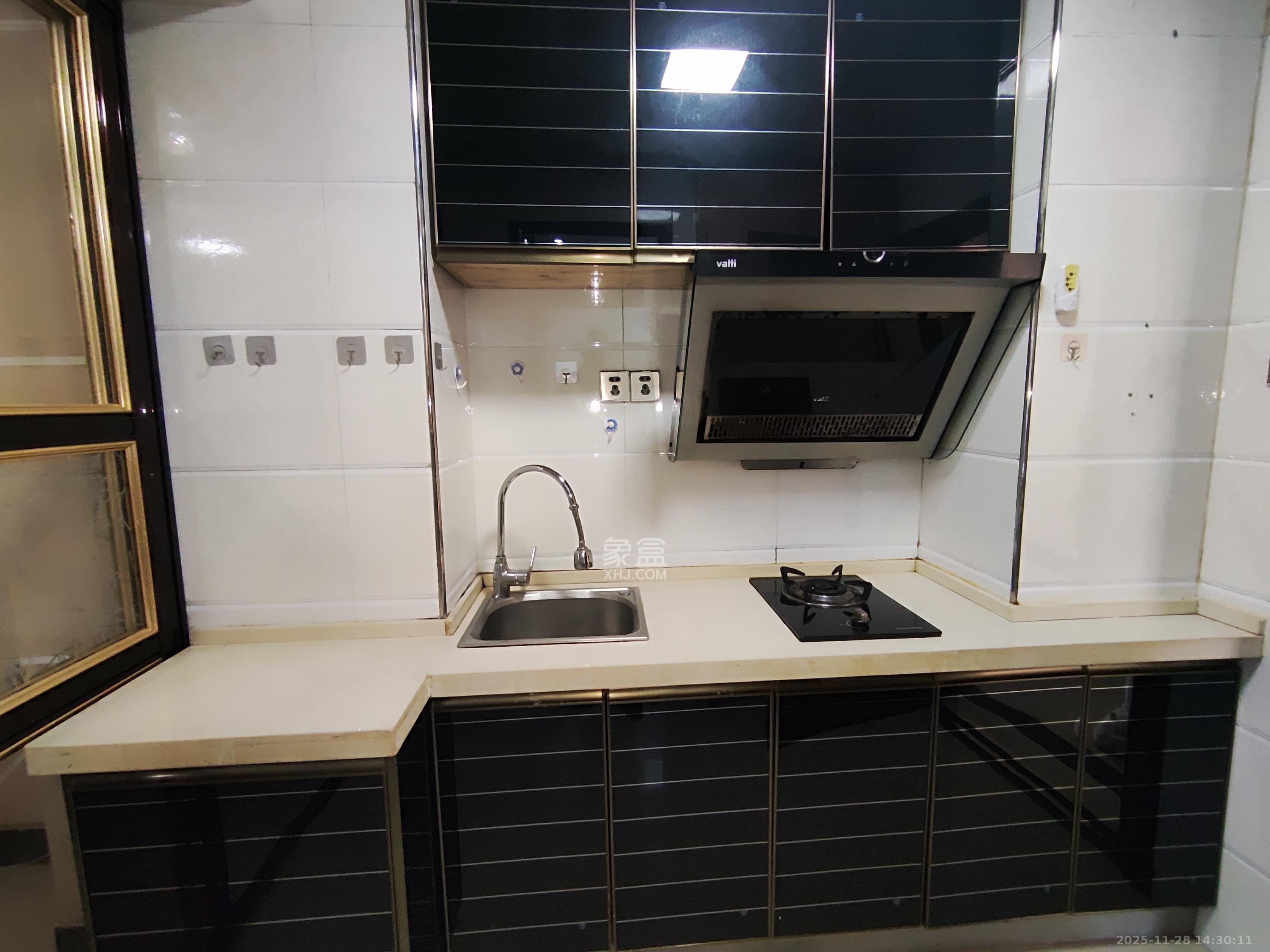 世纪桃花苑 1室1厅1卫 1000.0元/月 世纪桃花苑 1室1厅1卫 1000.0元/月室内图