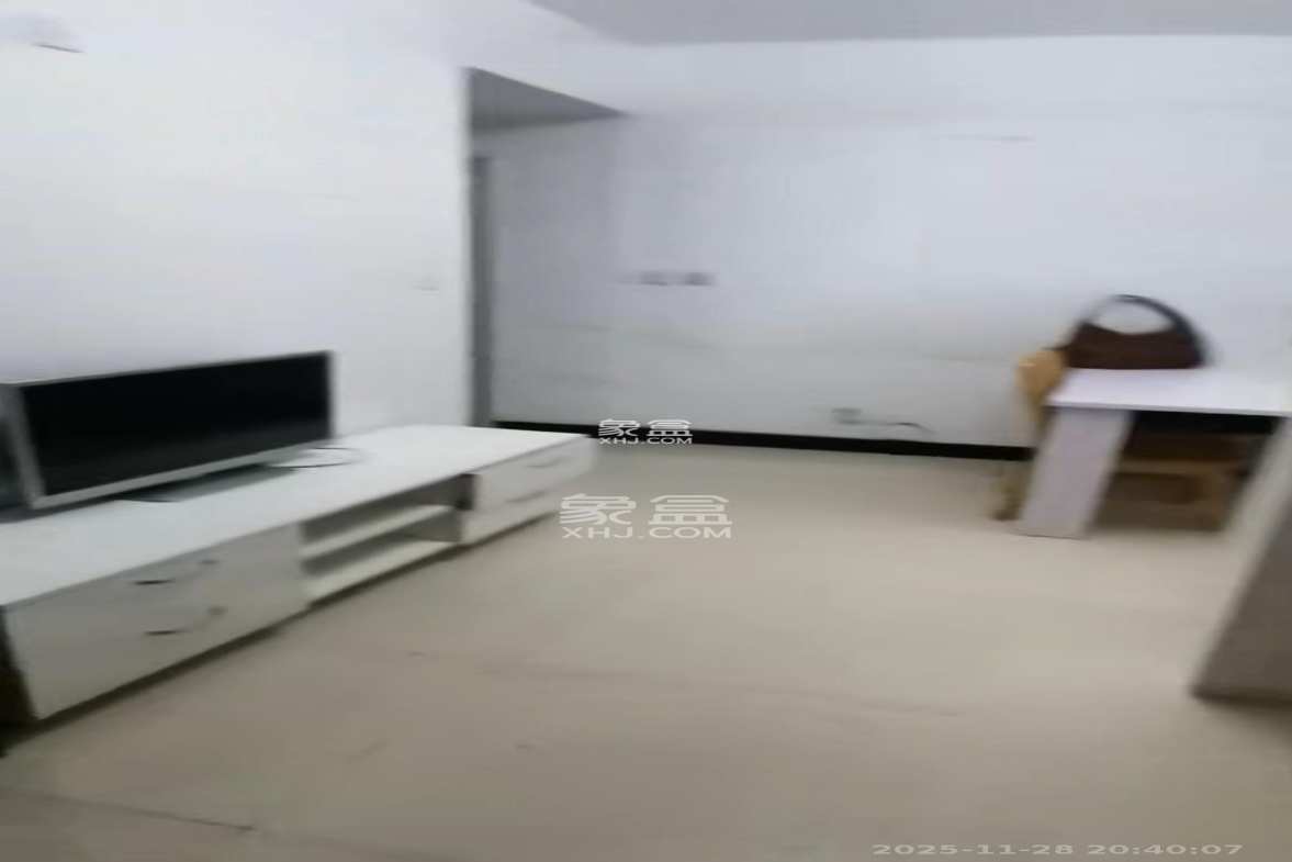 锦湘国际星城三期(锦绣苑) 1室1厅1卫 1650.0元/月 锦湘国际星城三期(锦绣苑) 1室1厅1卫 1650.0元/月室内图