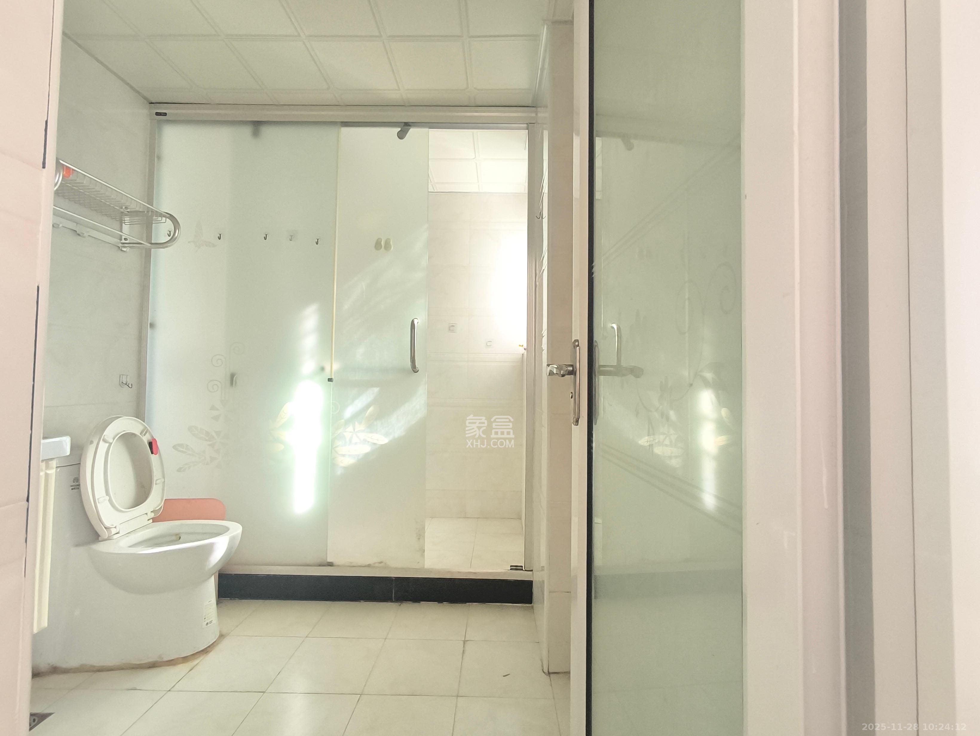 天健壹平方英里（天健芙蓉盛世二期）  4室2厅1卫    4500.0元/月室内图