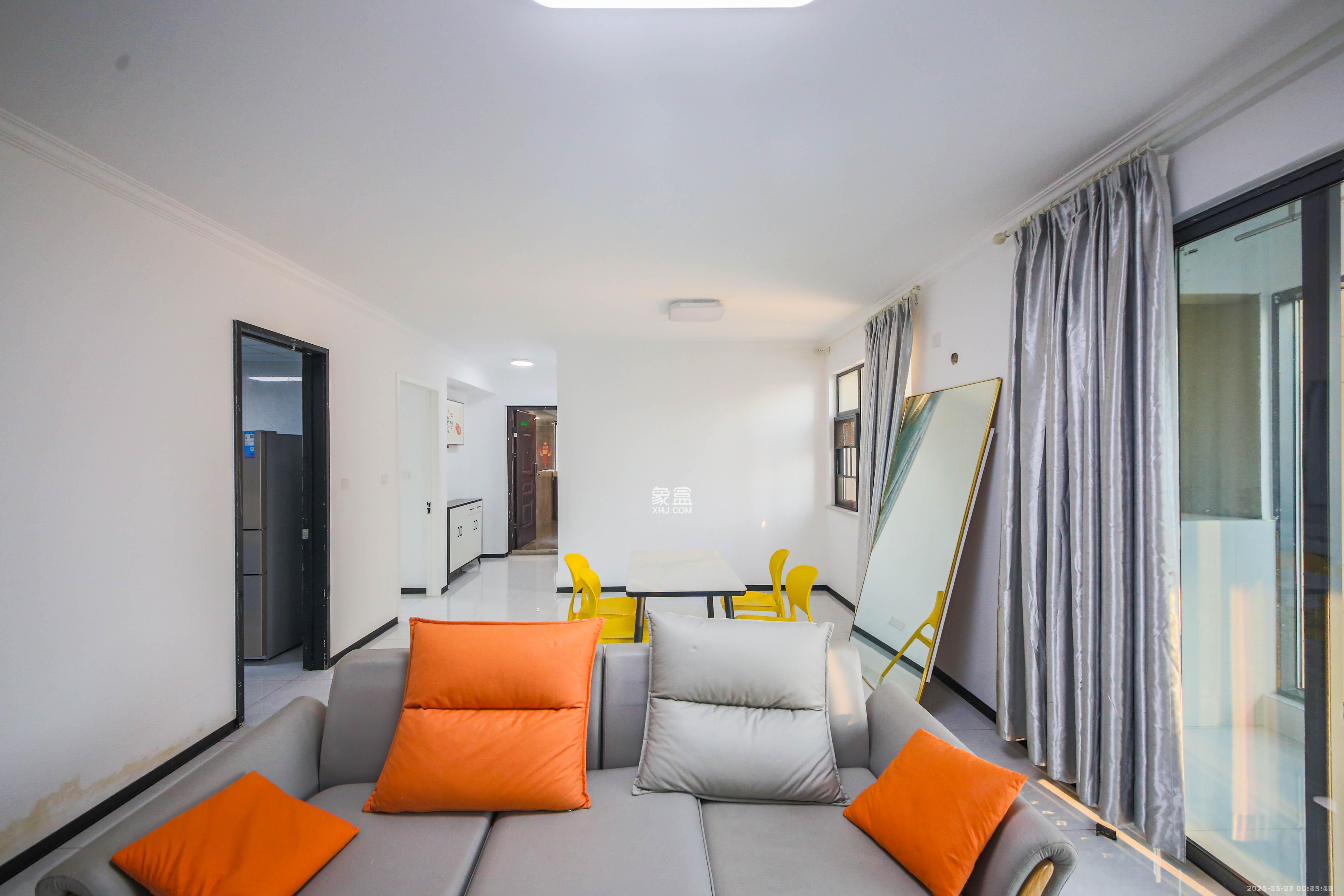 中建钰和城  3室2厅2卫    3100.0元/月