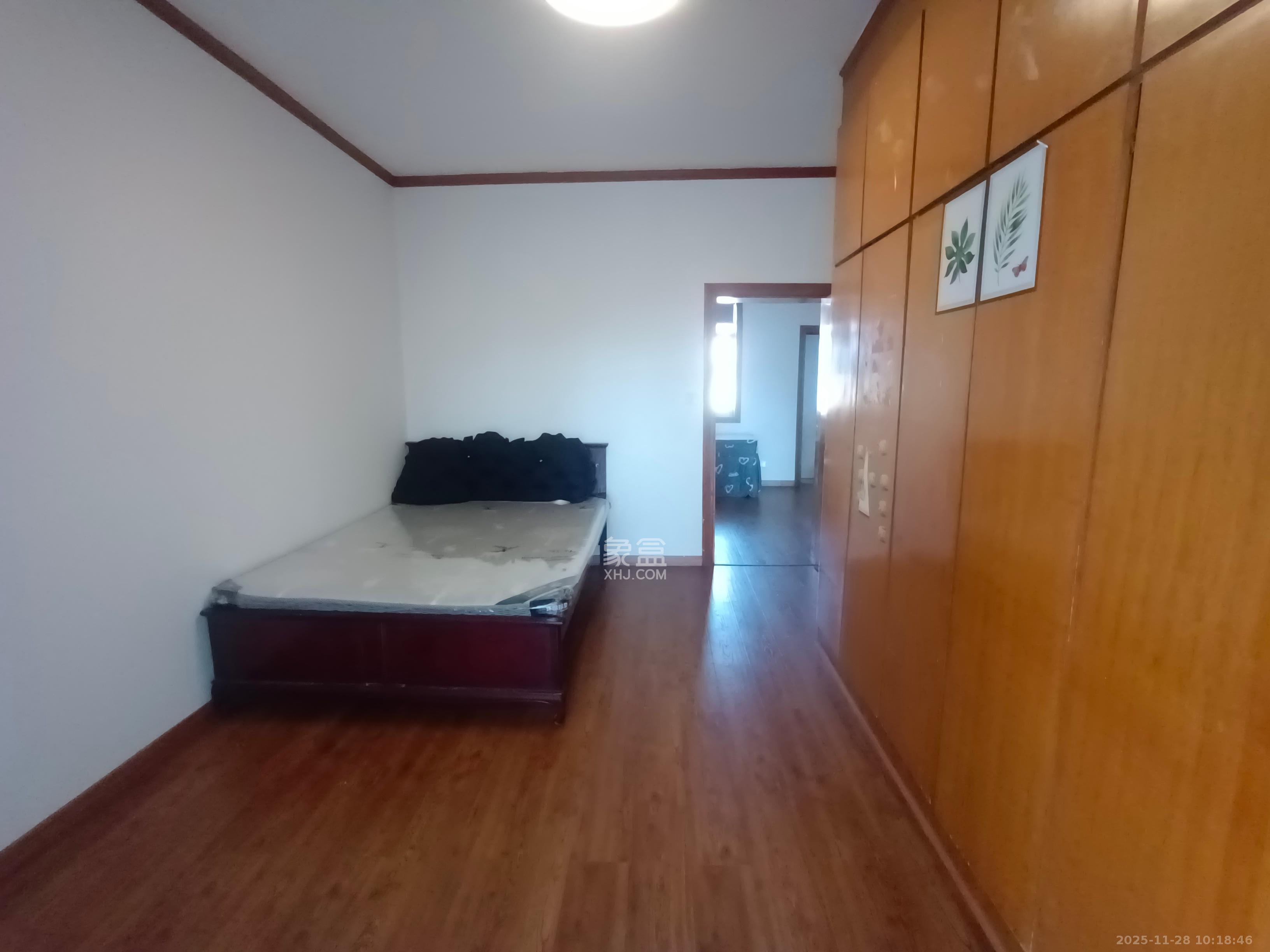 湘仪家园 1室1厅1卫 1600.0元/月 湘仪家园 1室1厅1卫 1600.0元/月室内图